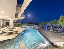 Villa Jupiter Views: Luxe aan Zee met Infinity Pool, 30m van Strand - thumbnail 5