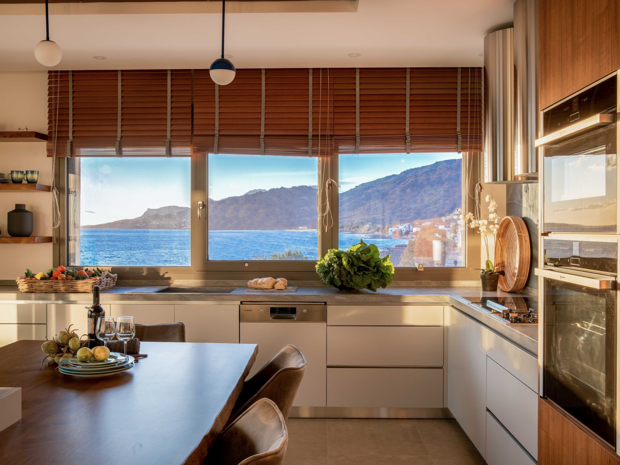 Villa Galilean Moons für 16 Personen und 8 Kinder-Image-tags.info