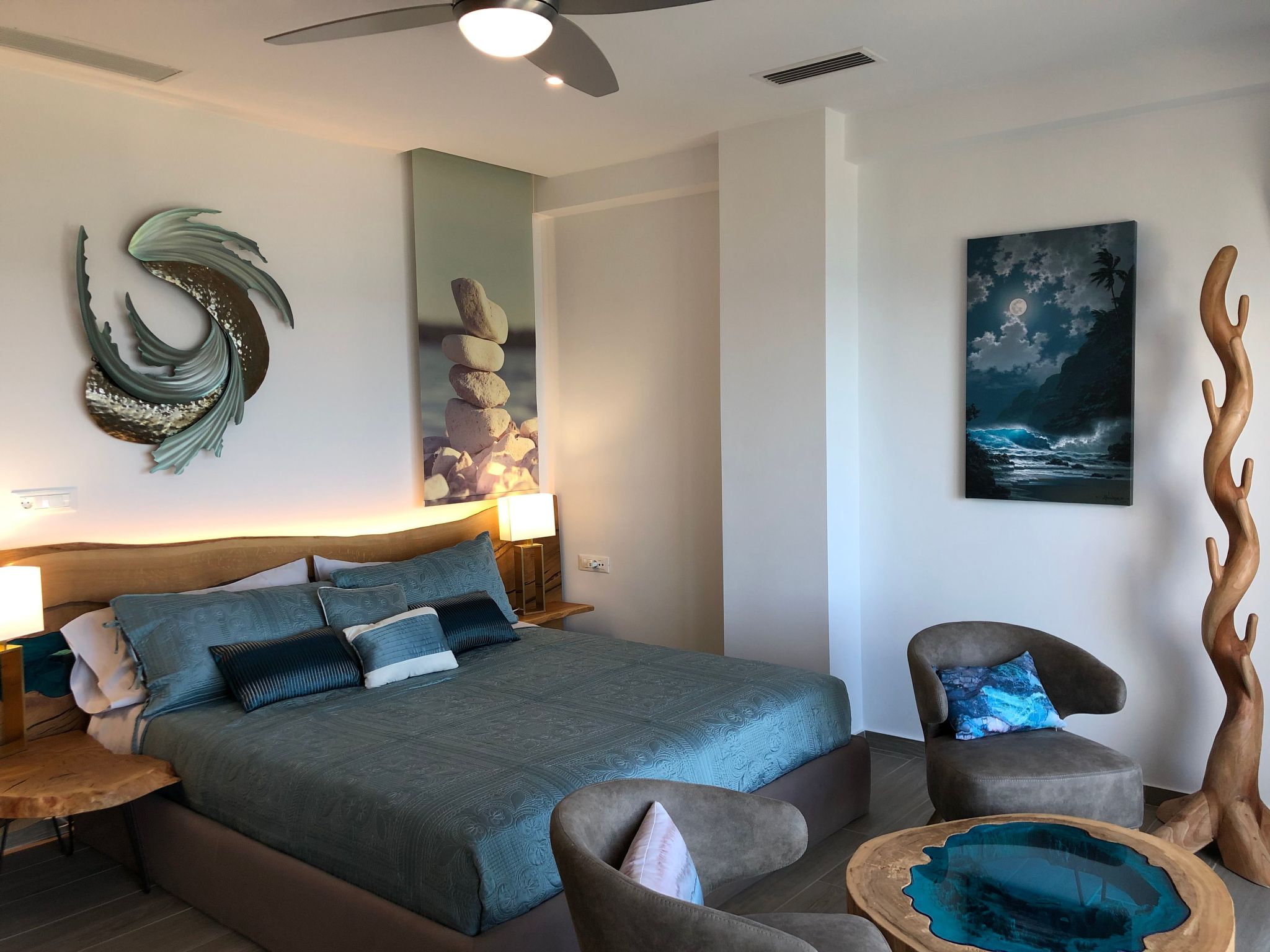 Villa Galilean Moons für 16 Personen und 8 Kinder-Image-tags.info