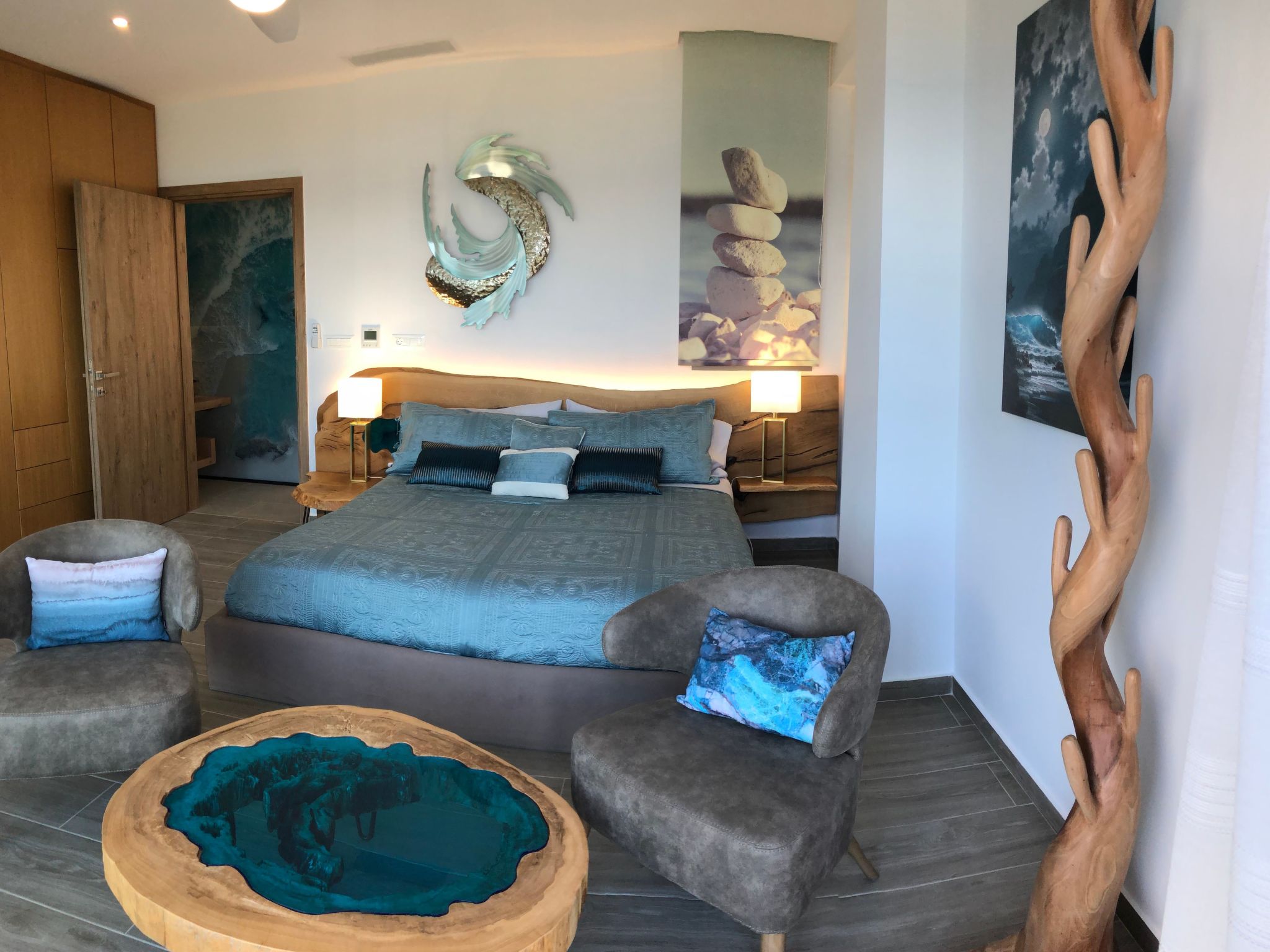 Villa Galilean Moons für 16 Personen und 8 Kinder-Image-tags.info