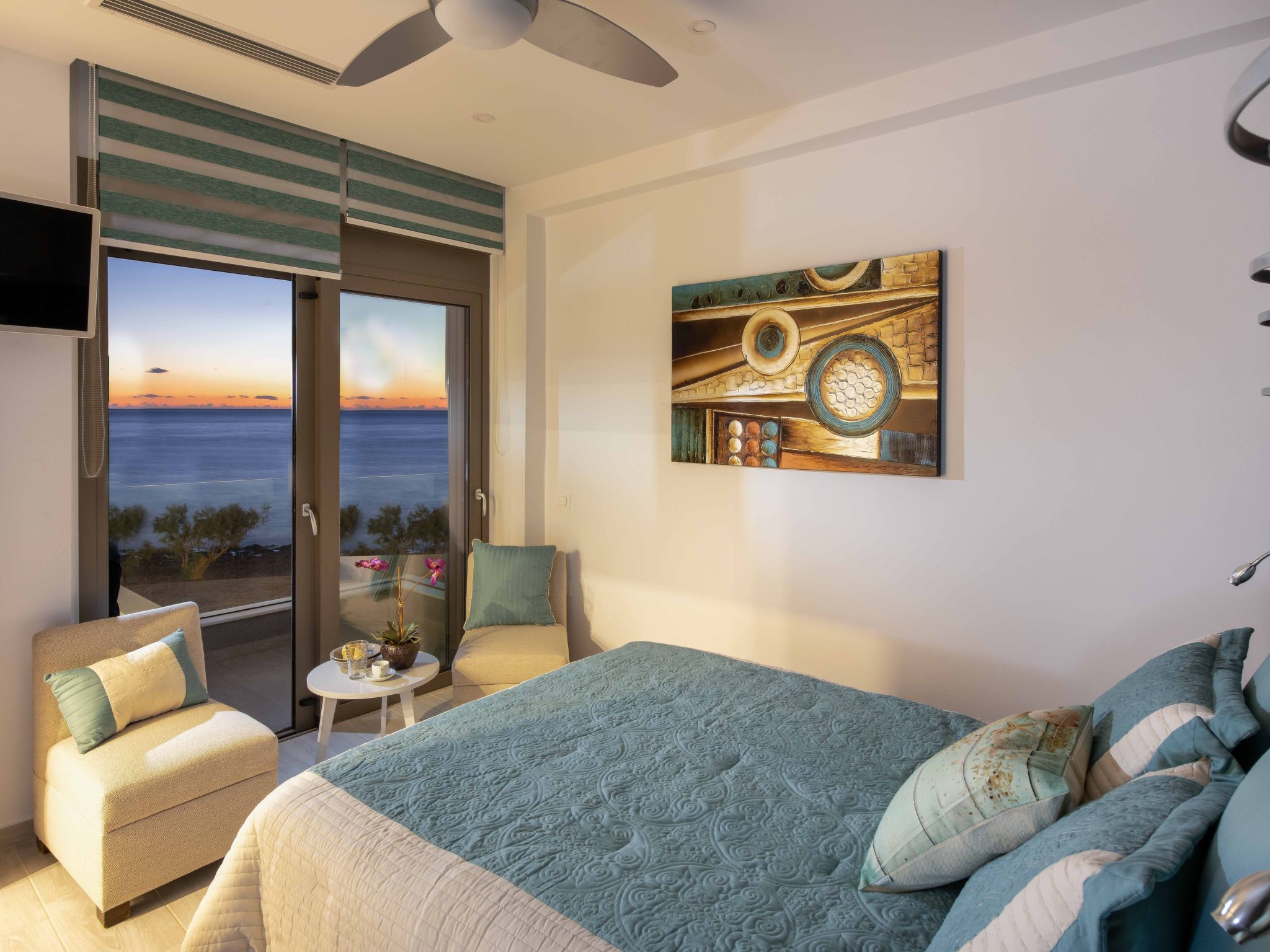 Villa Galilean Moons für 16 Personen und 8 Kinder-Image-tags.info