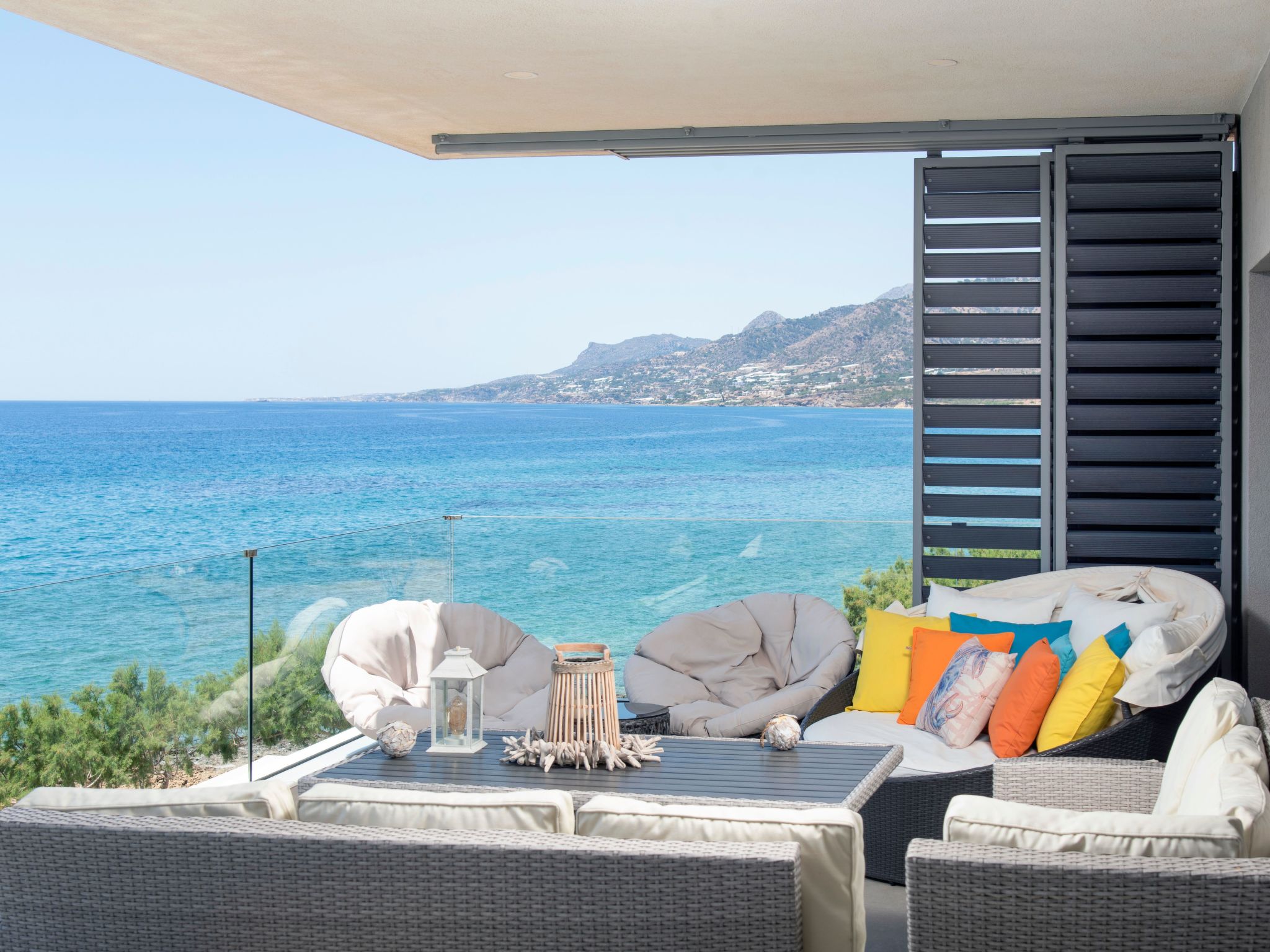 Villa Galilean Moons für 16 Personen und 8 Kinder-Image-tags.info