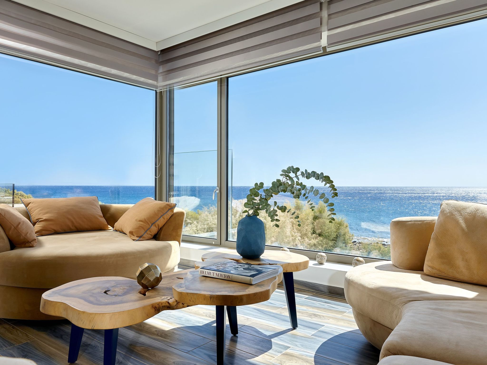 Villa Galilean Moons für 16 Personen und 8 Kinder-Image-tags.info