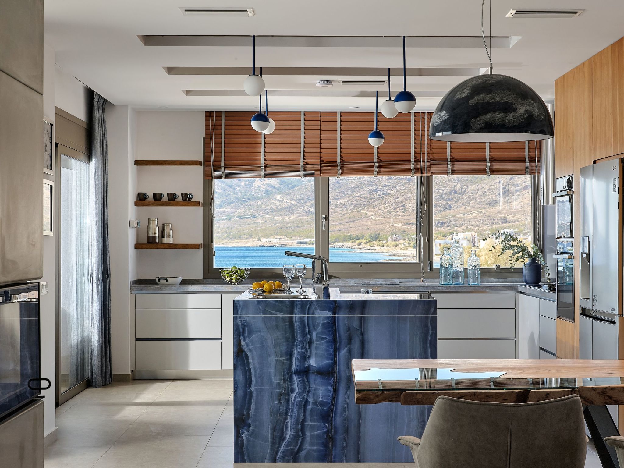 Villa Galilean Moons für 16 Personen und 8 Kinder-Image-tags.info