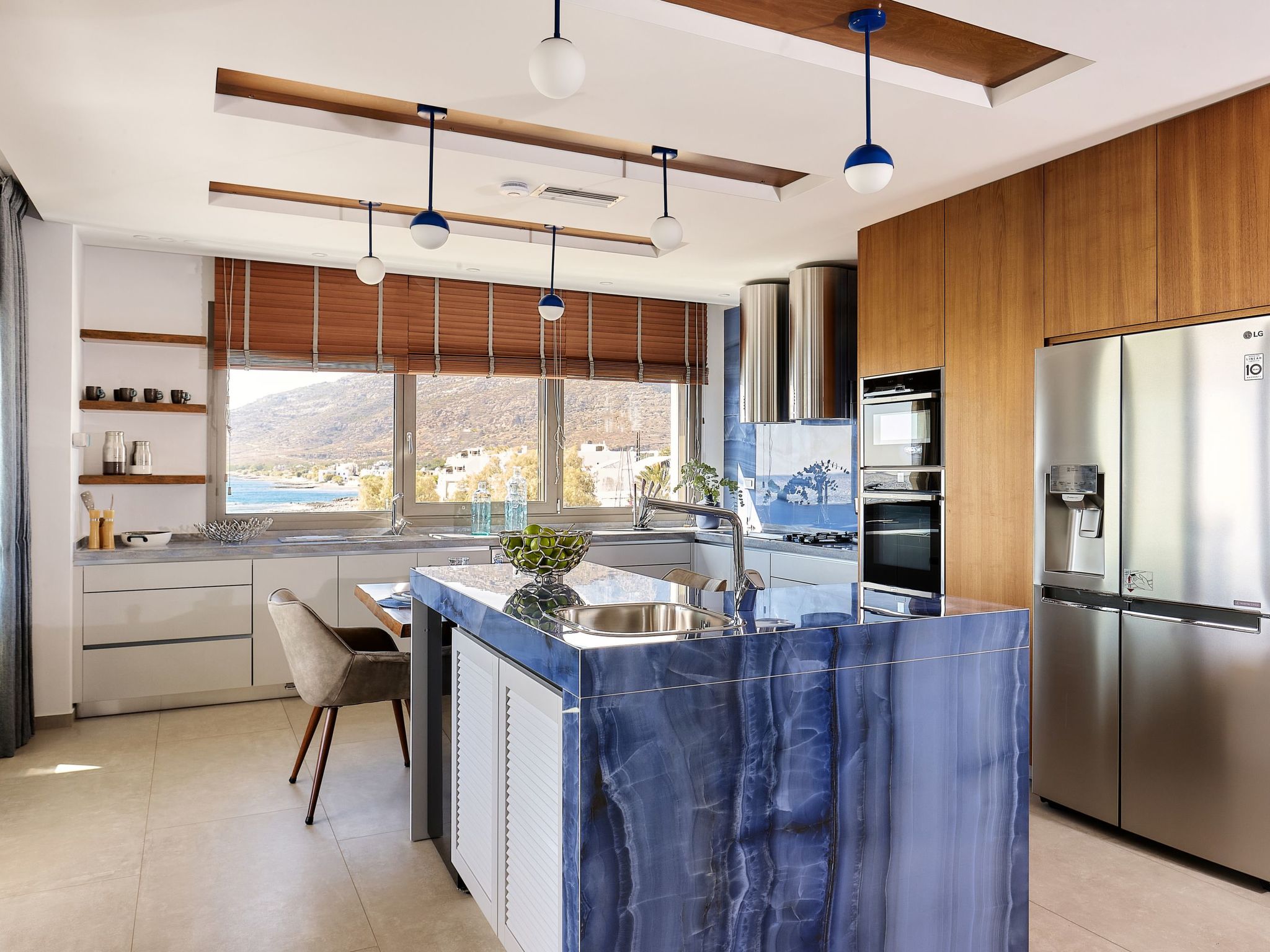 Villa Galilean Moons für 16 Personen und 8 Kinder-Image-tags.info