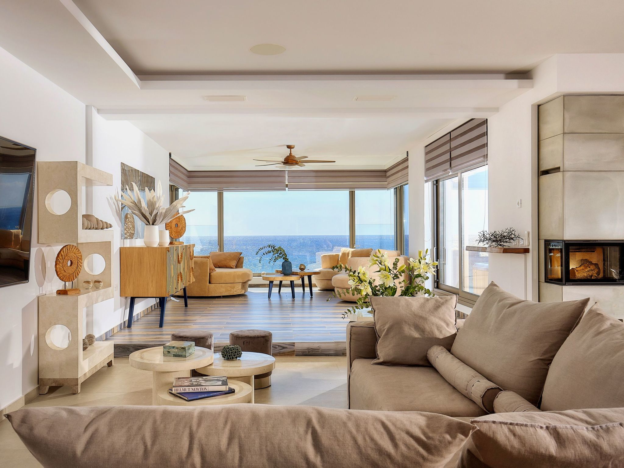 Villa Galilean Moons für 16 Personen und 8 Kinder-Image-tags.info