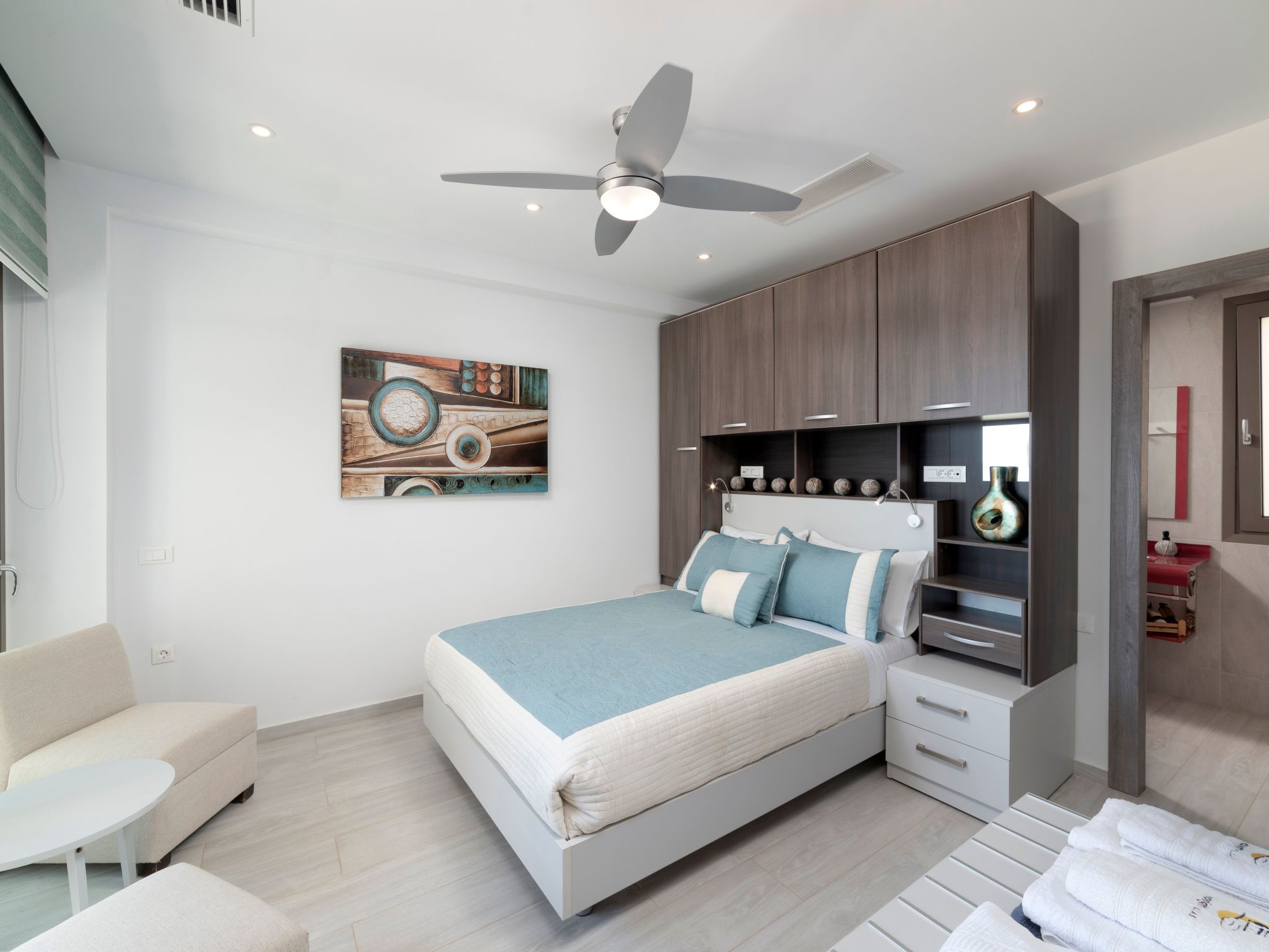 Villa Galilean Moons für 16 Personen und 8 Kinder-Image-tags.info