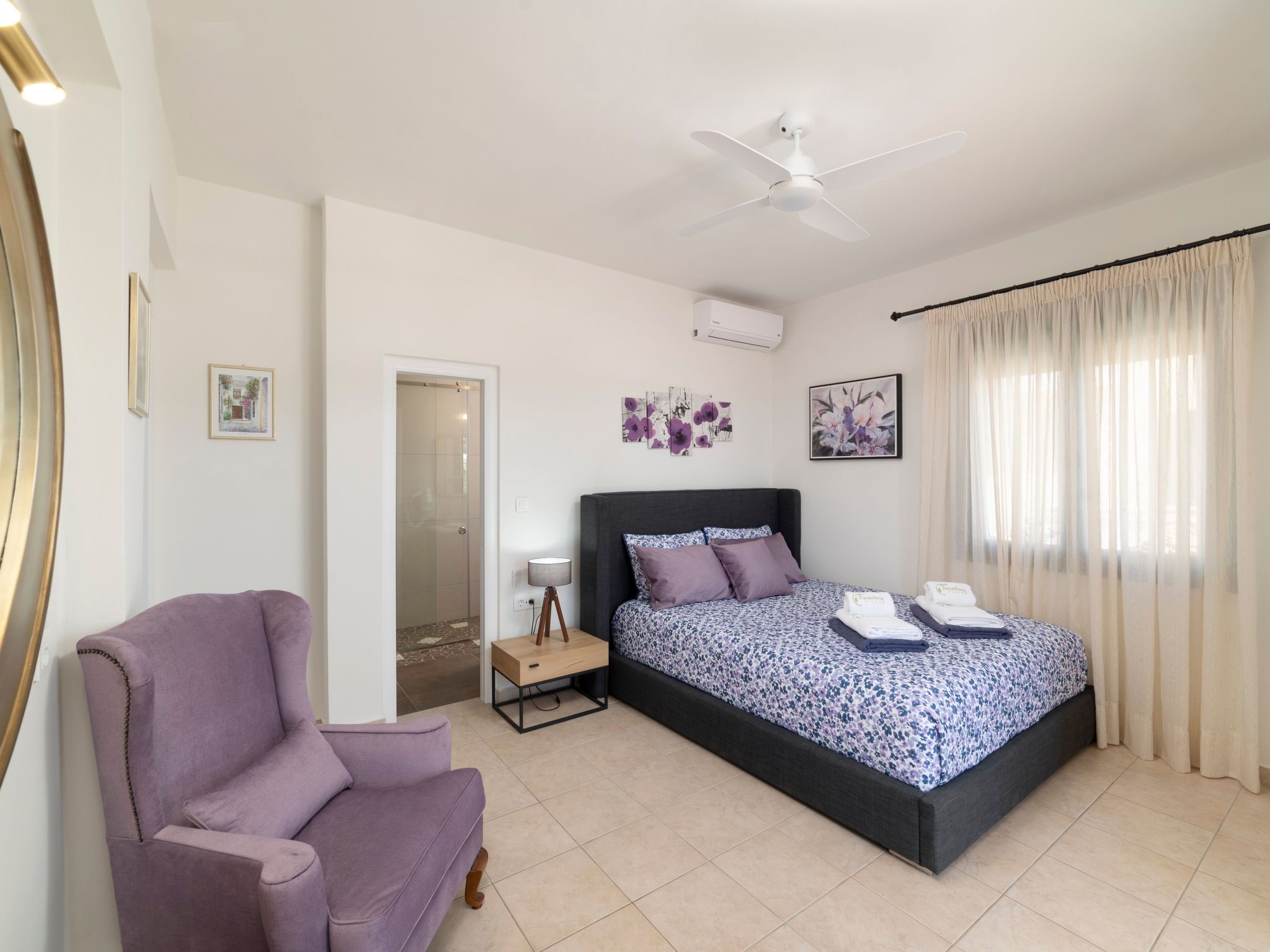 Luxuriöser Villenkomplex mit 14-16 Schlafzimmern in Strandnähe-Binnen