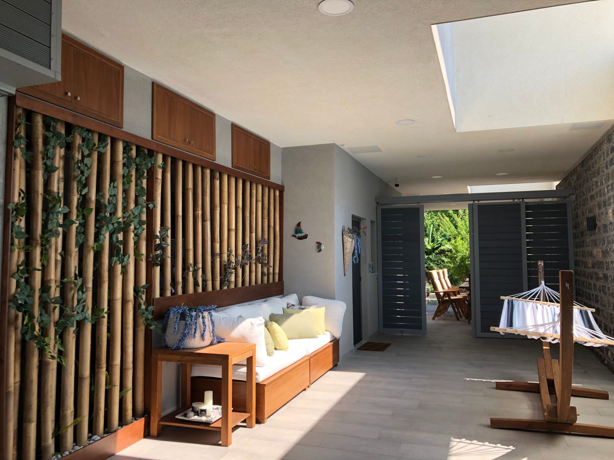 Stilvolle Wohnung mit atemberaubendem Ausblick-Image-tags.info