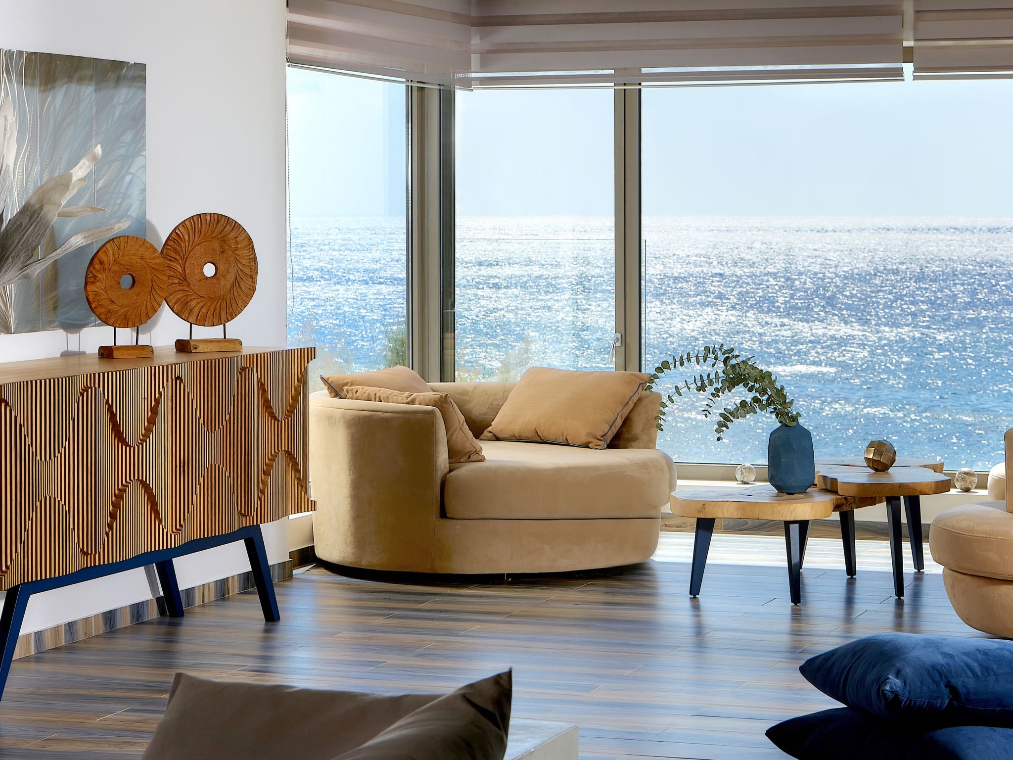 Stilvolle Wohnung mit atemberaubendem Ausblick-Image-tags.info