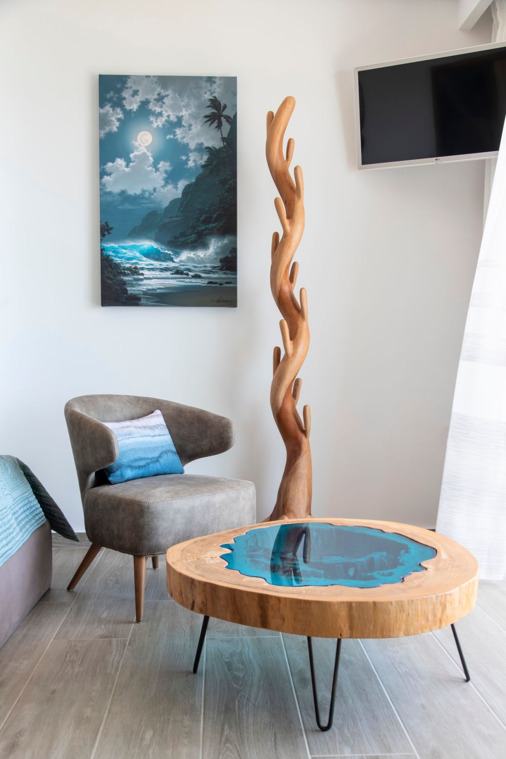 Stilvolle Wohnung mit atemberaubendem Ausblick-Image-tags.info