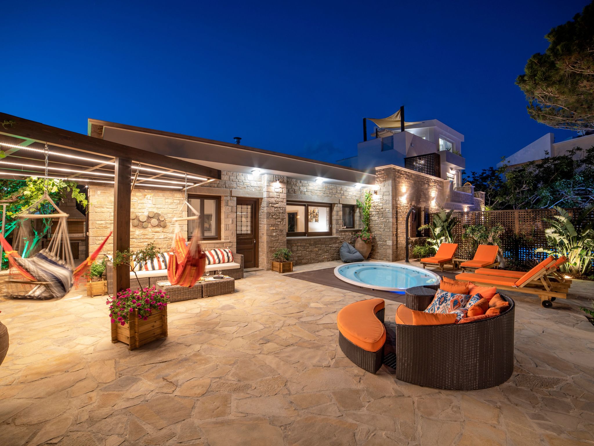 Paradisos für 14 Personen und 4 Kinder-Binnen