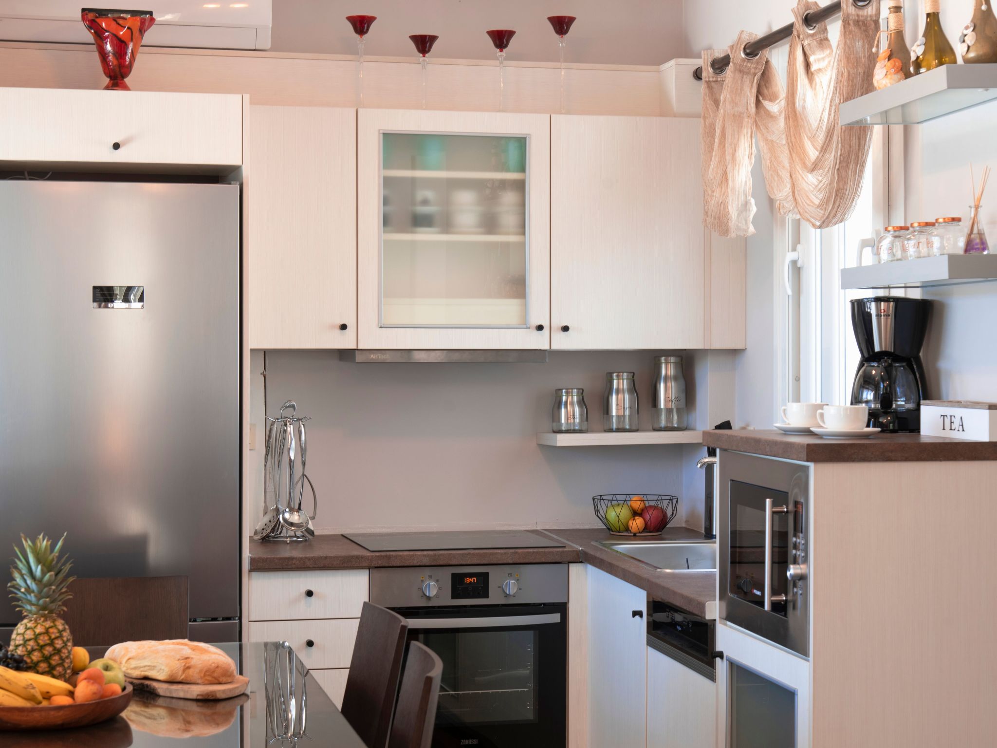 Luxuriöses Ferienhaus mit heizbarem Infinitypool-Binnen