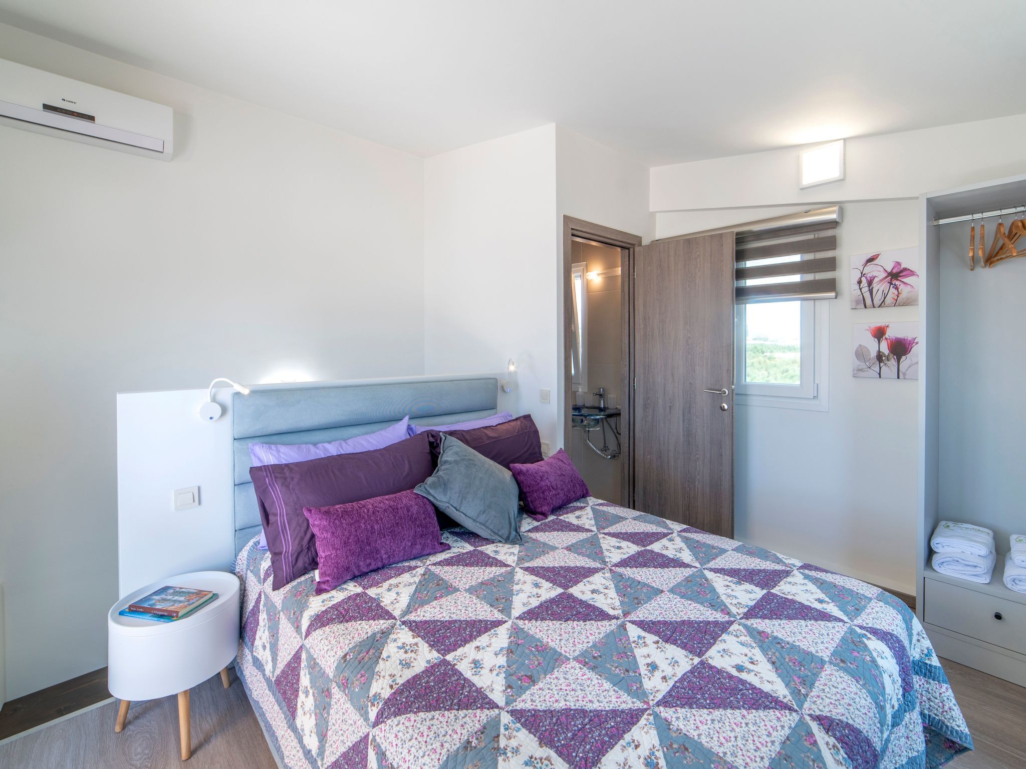 Luxuriöses Ferienhaus mit heizbarem Infinitypool-Binnen