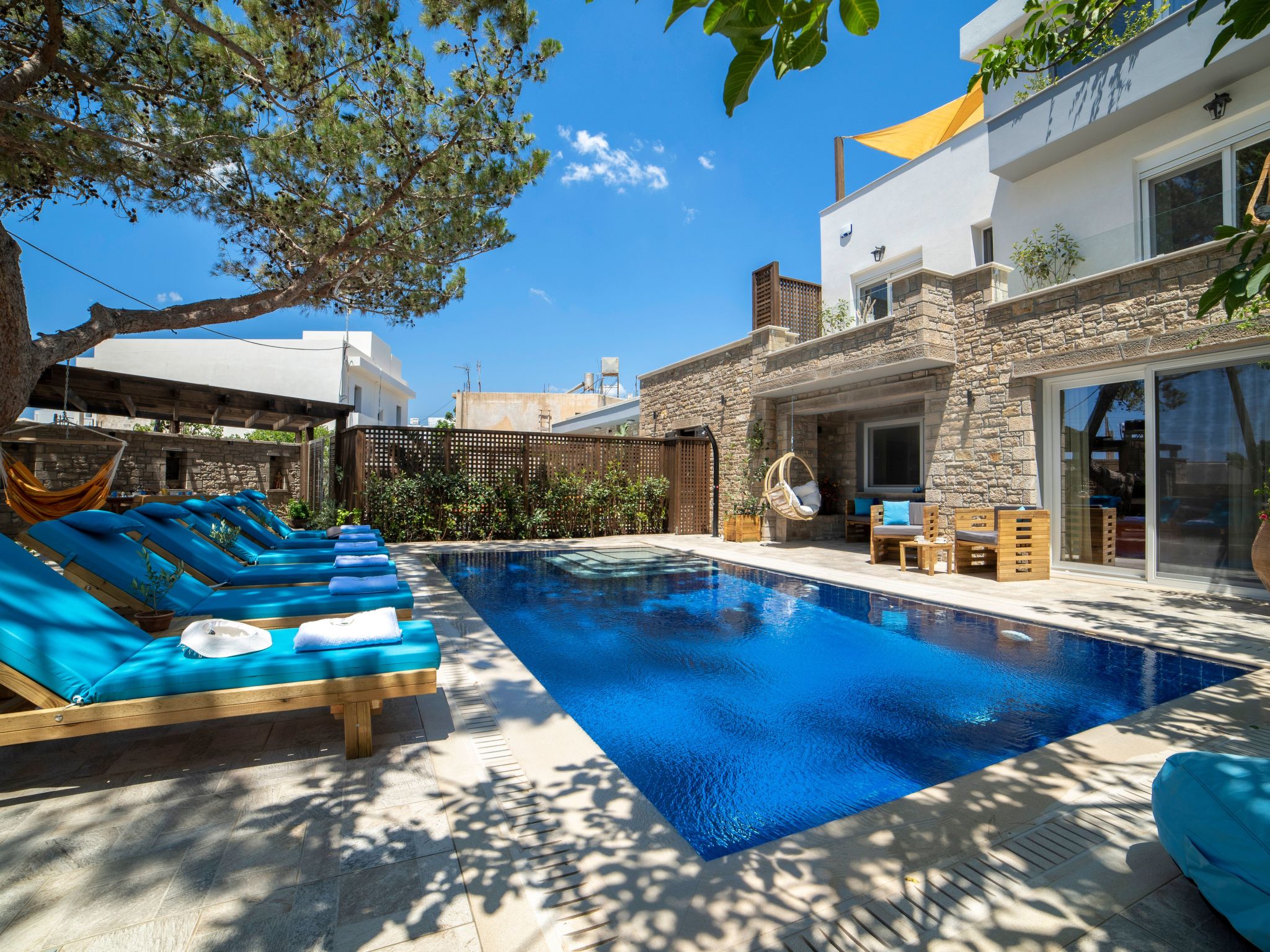 Luxuriöses Ferienhaus mit heizbarem Infinitypool-Binnen