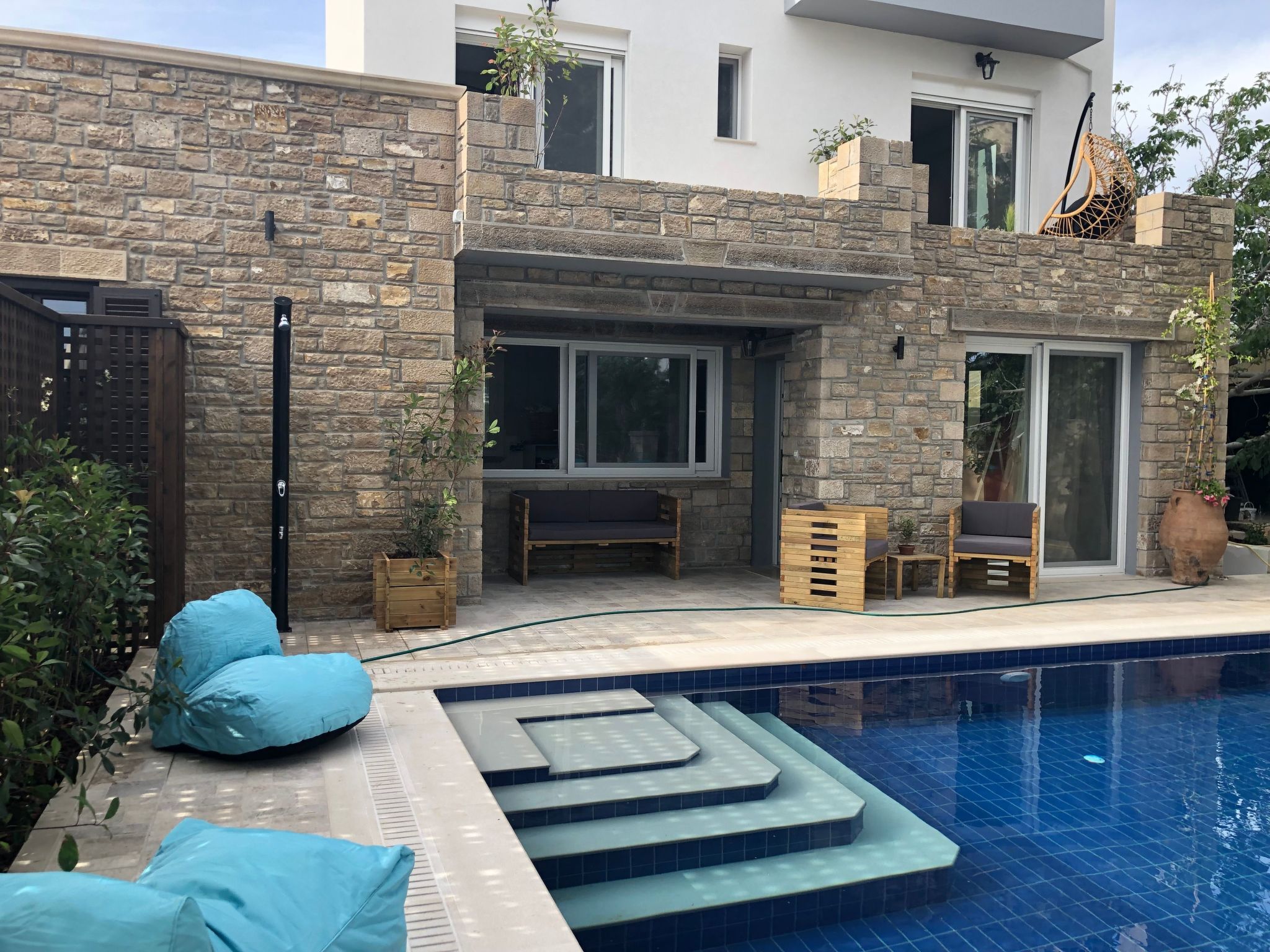 Luxuriöses Ferienhaus mit heizbarem Infinitypool-Binnen