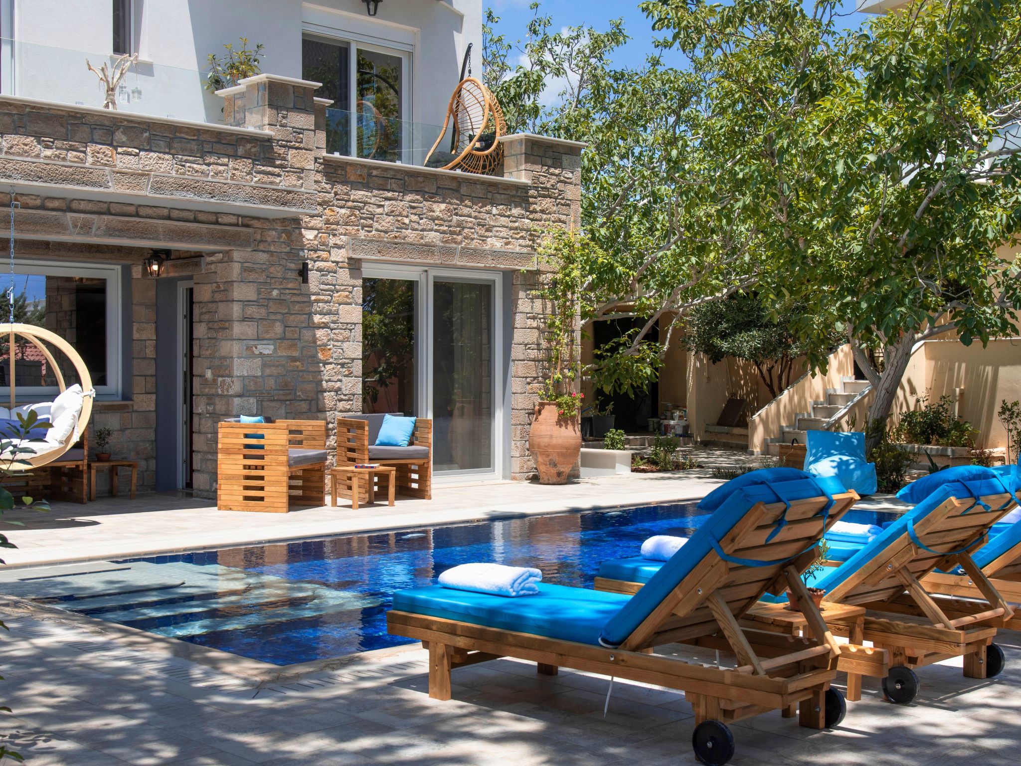 Luxuriöses Ferienhaus mit heizbarem Infinitypool-Binnen