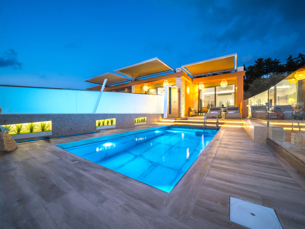 Oleas Luxury Suite Sun