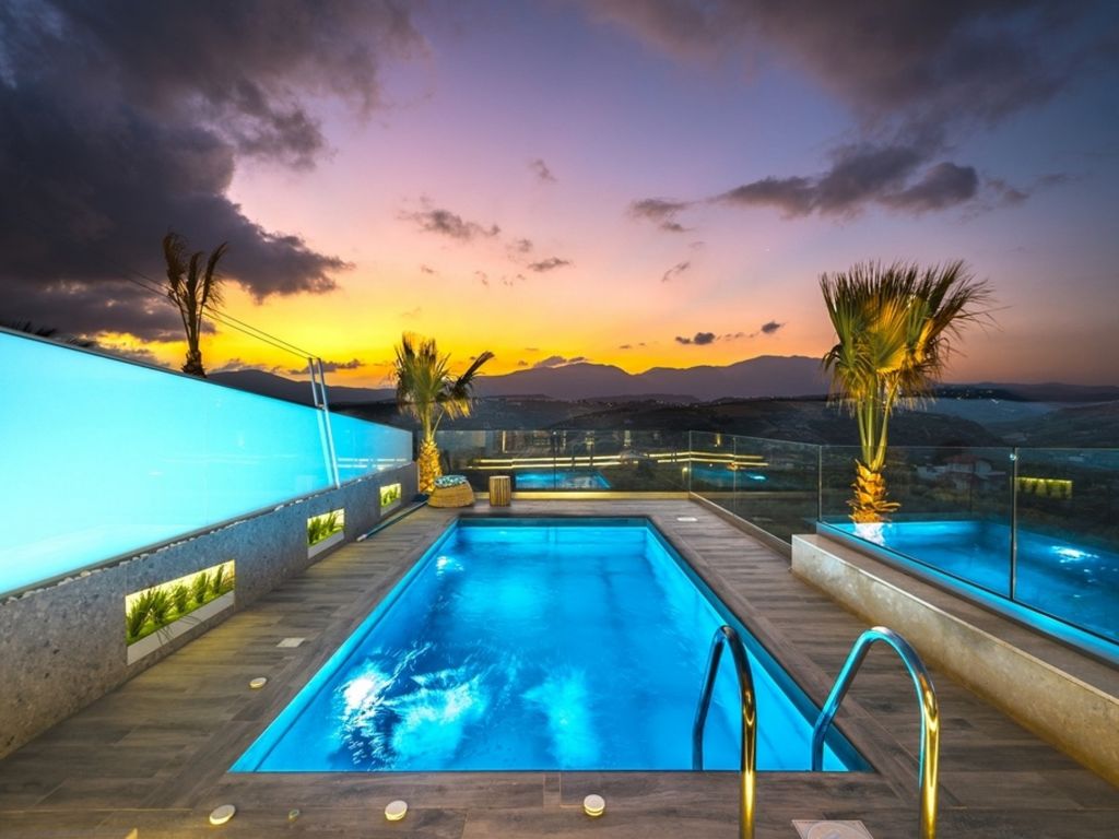 Oleas Luxury Suite Moon