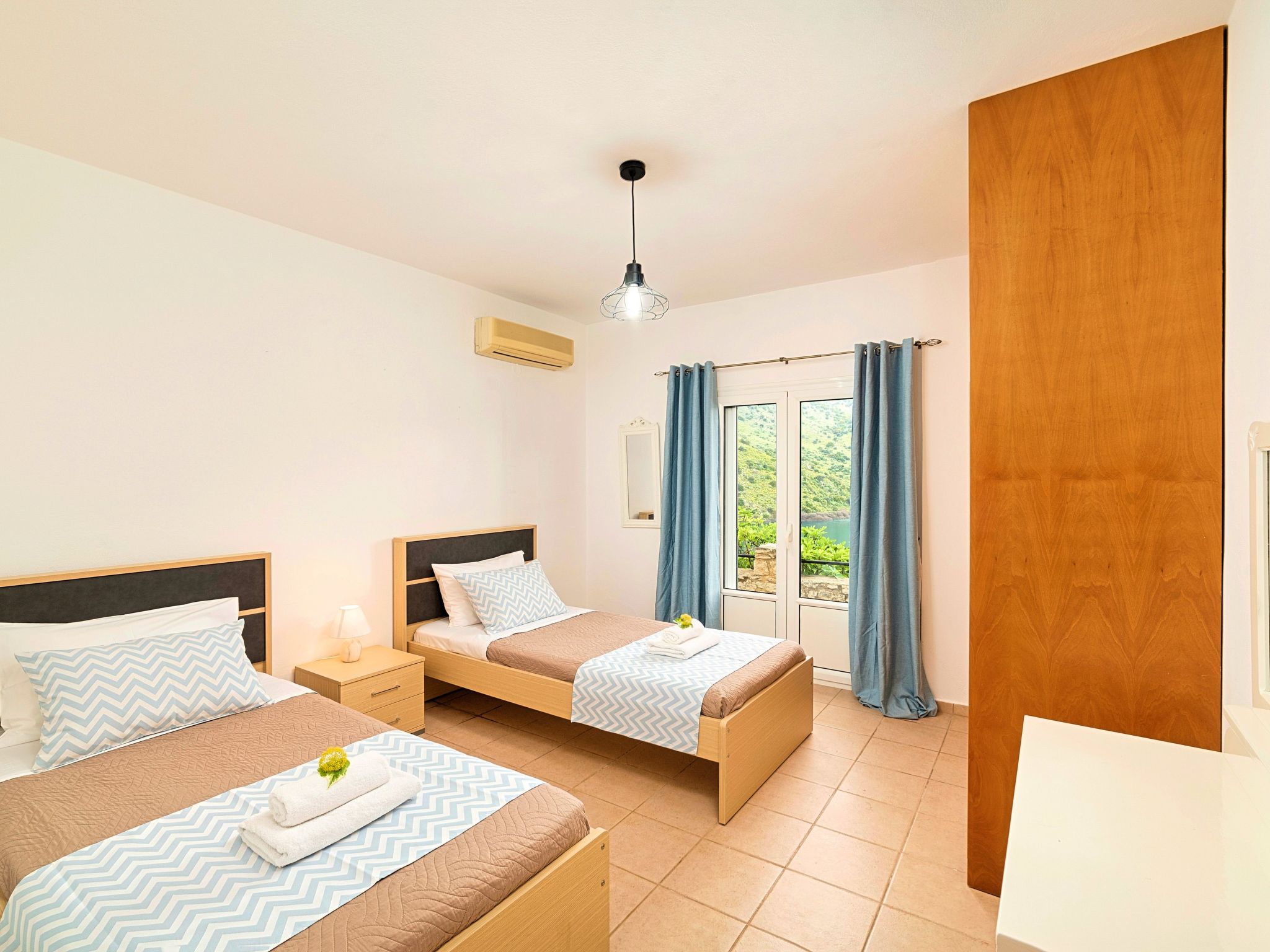 Für 16 Personen in Kavallos, Kreta (West-Kreta)-Image-tags.info