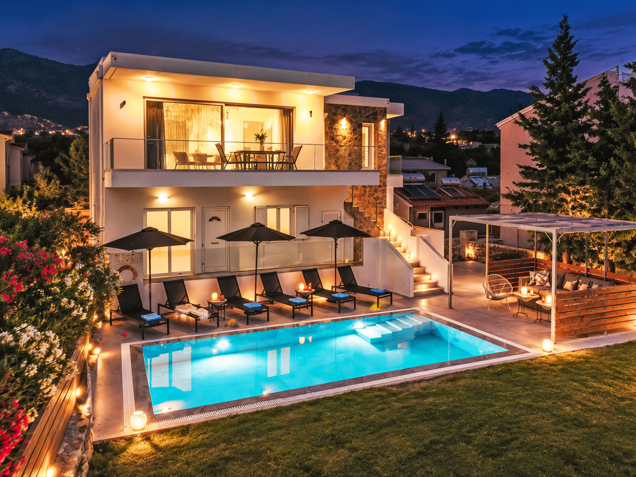 Maison Luminosa Luxus-Villa – Cuisine et coin repas, photo 33 sur 34