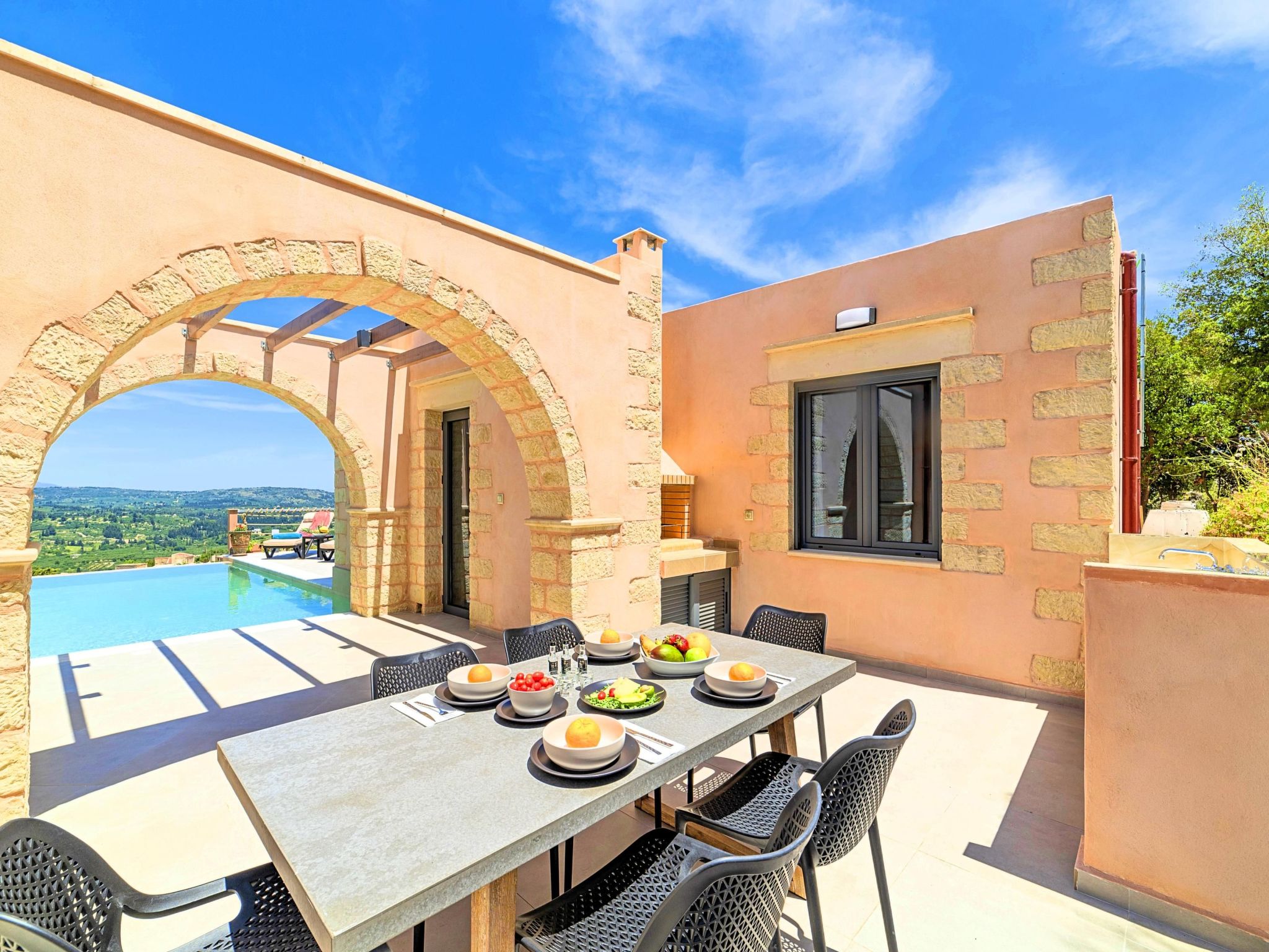 Hütte "Villa Vardis" mit eigenem Pool