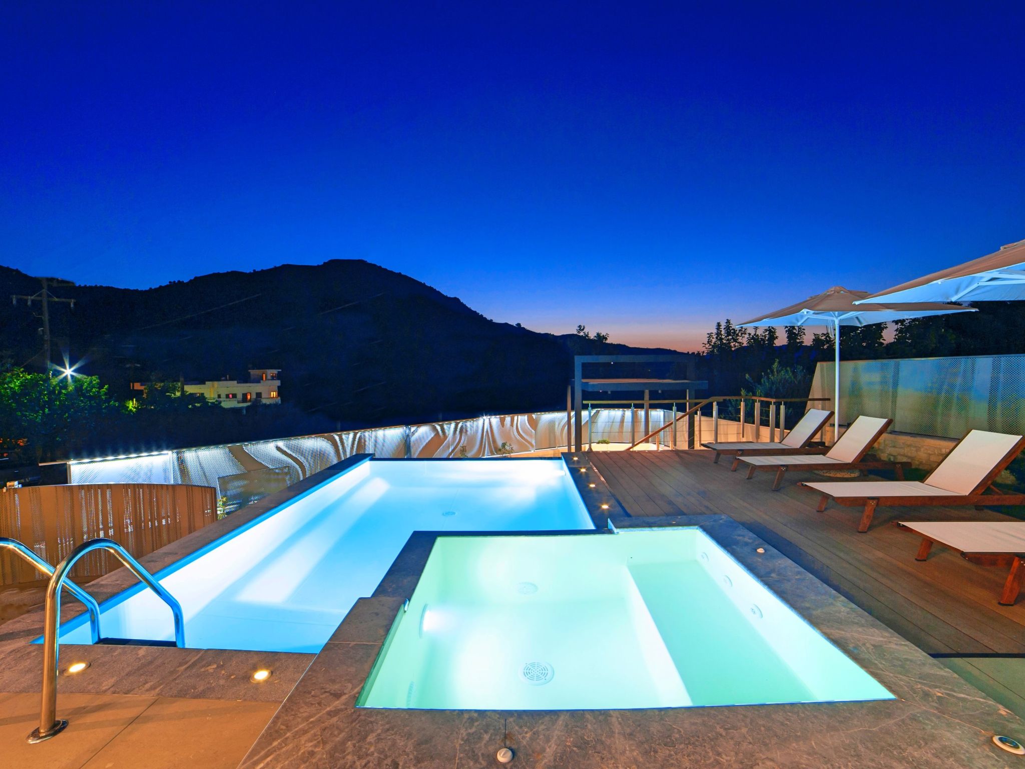 Haus in Kavallos mit privatem Pool und Panoramablick-Image-tags.info