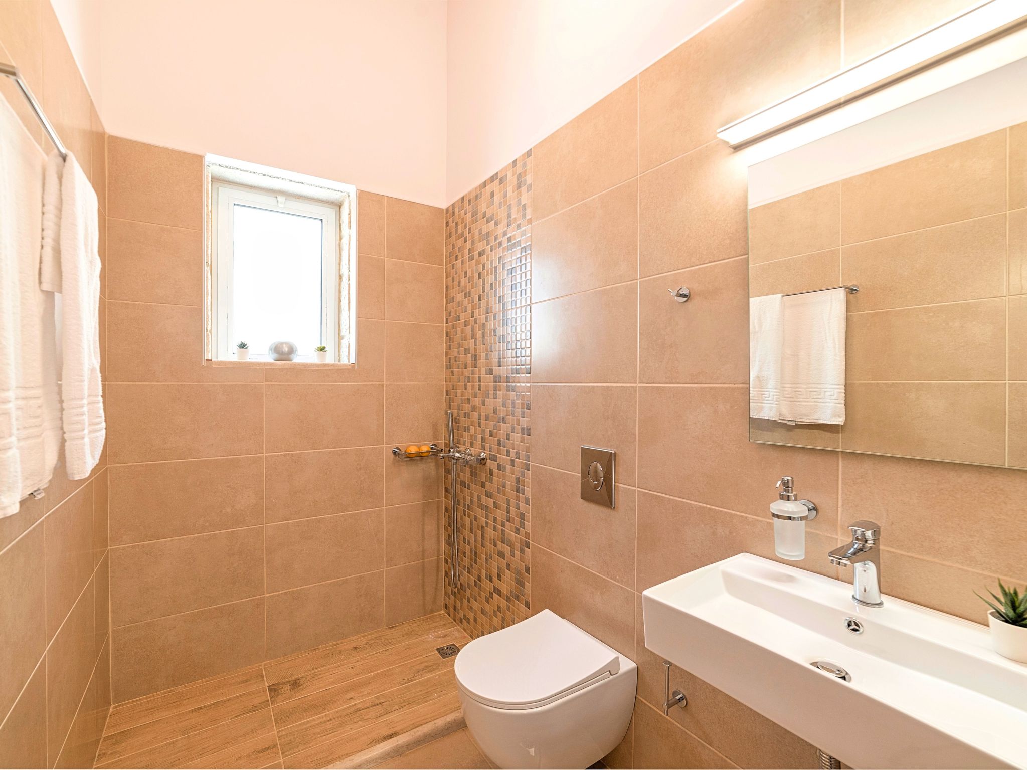 Für 24 Personen in Draia, Kreta (West-Kreta)-Image-tags.info