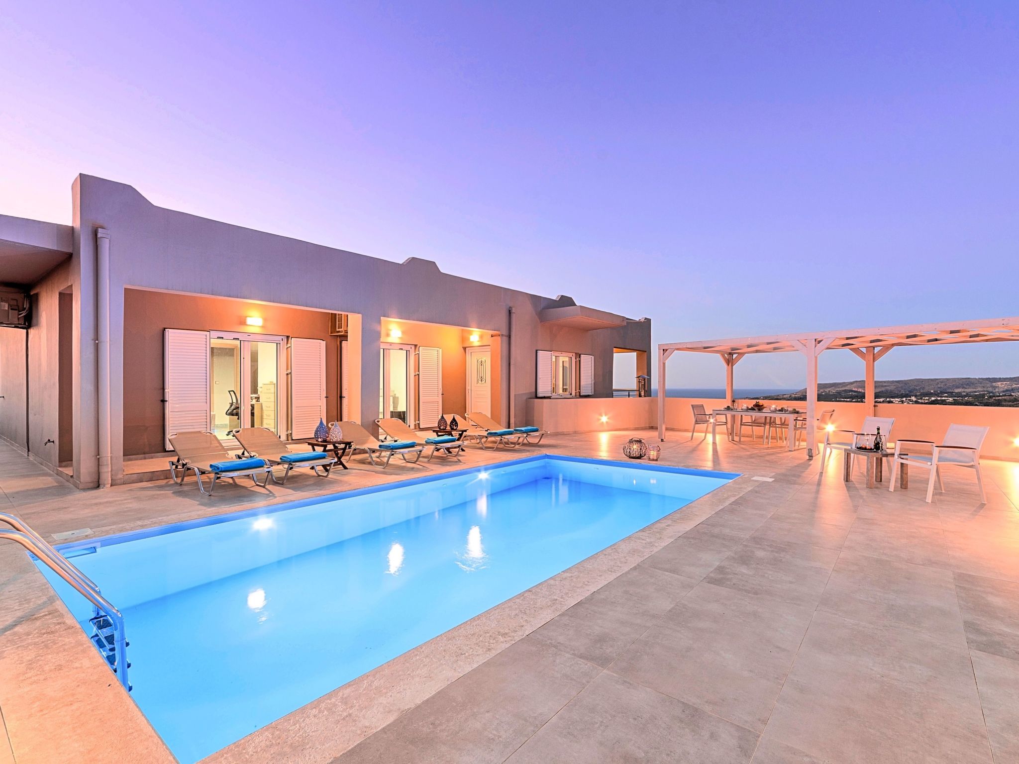 Für 12 Personen in Kournas, Kreta (West-Kreta)-Image-tags.info