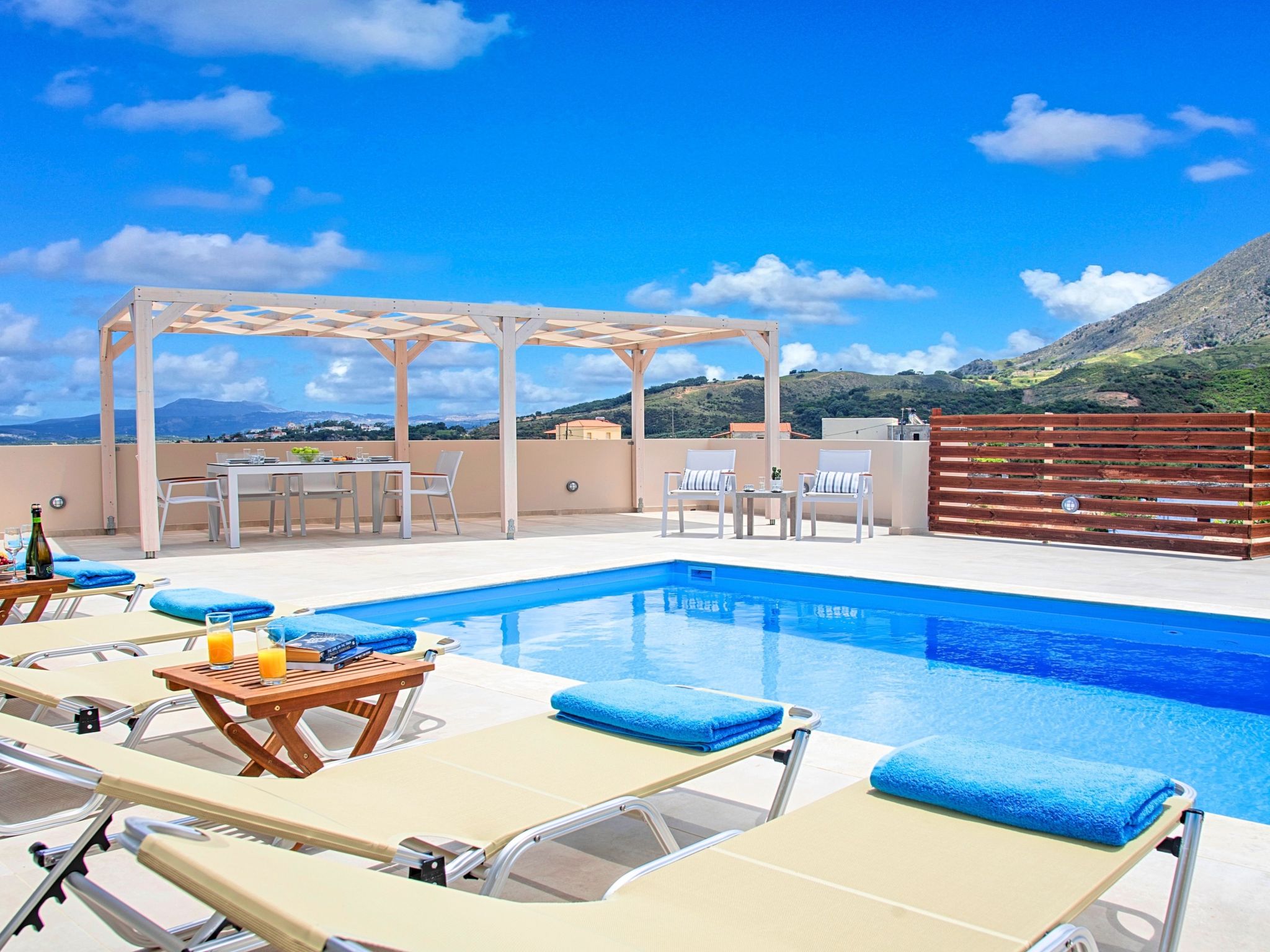 Für 12 Personen in Kournas, Kreta (West-Kreta)-Image-tags.info