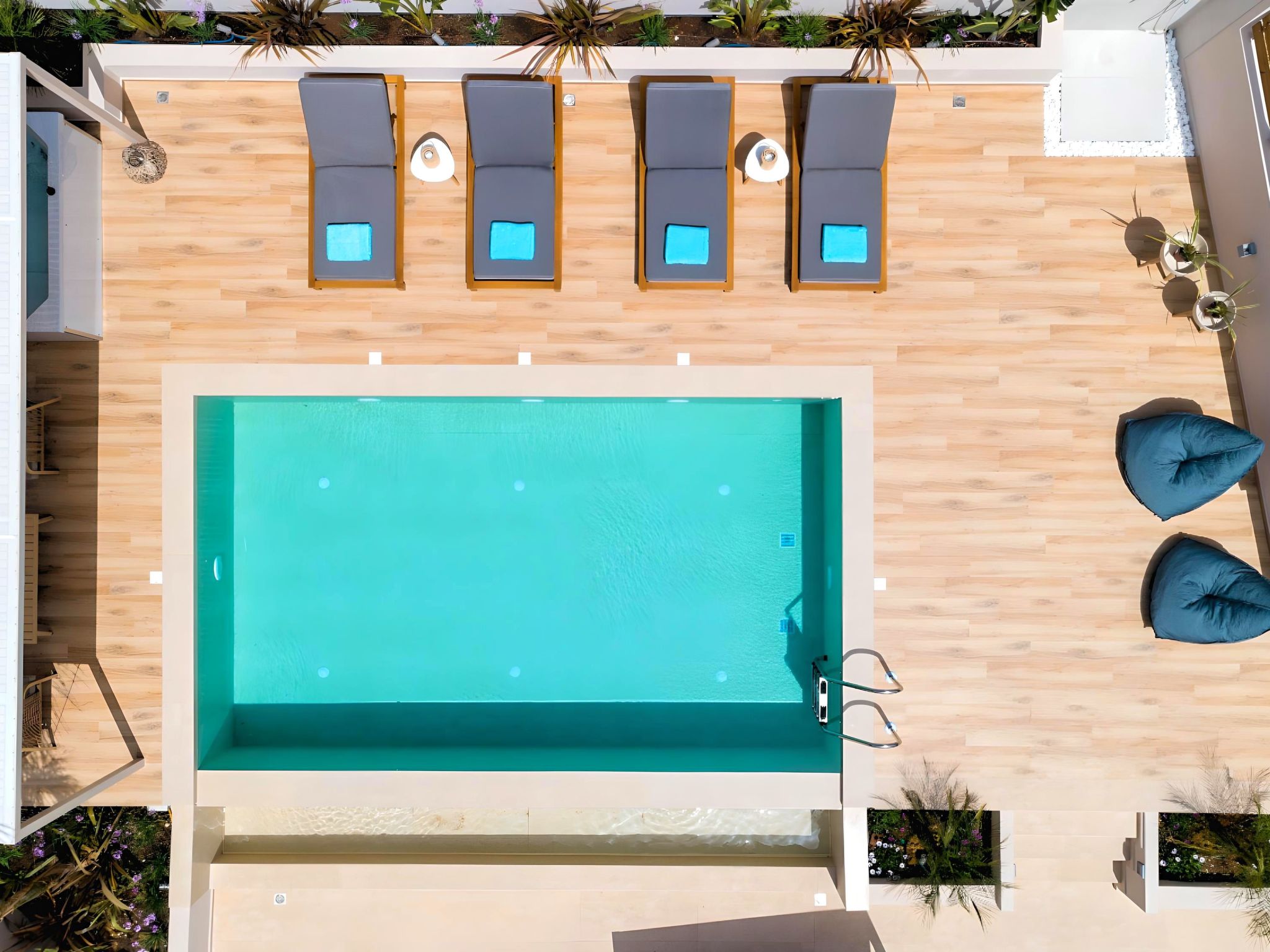 Hidden Gem Villa Pool und Jaccuzzi-Binnen