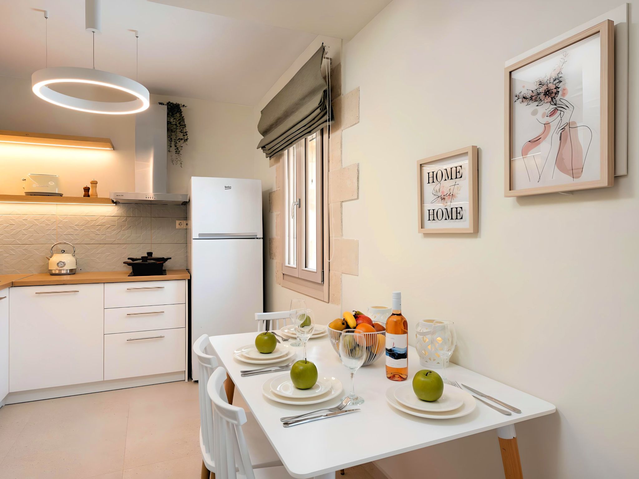 Hidden Gem Villa Pool und Jaccuzzi-Binnen