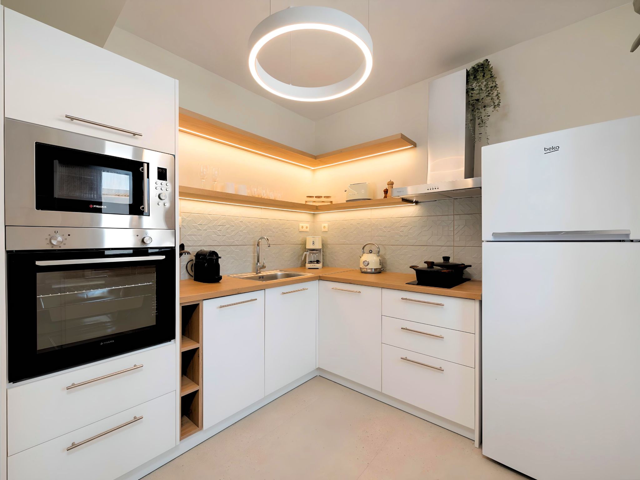 Hidden Gem Villa Pool und Jaccuzzi-Binnen