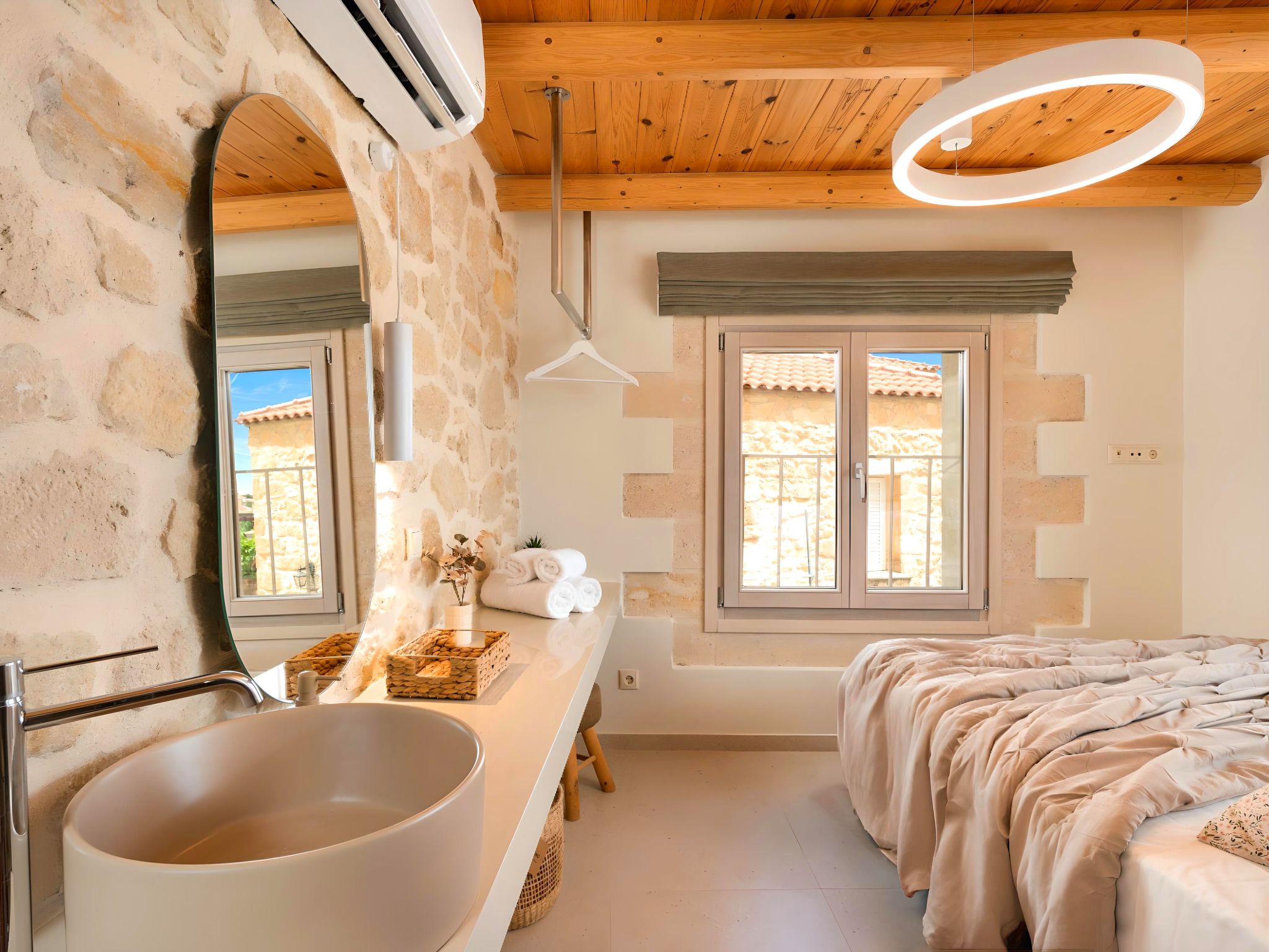 Hidden Gem Villa Pool und Jaccuzzi-Binnen