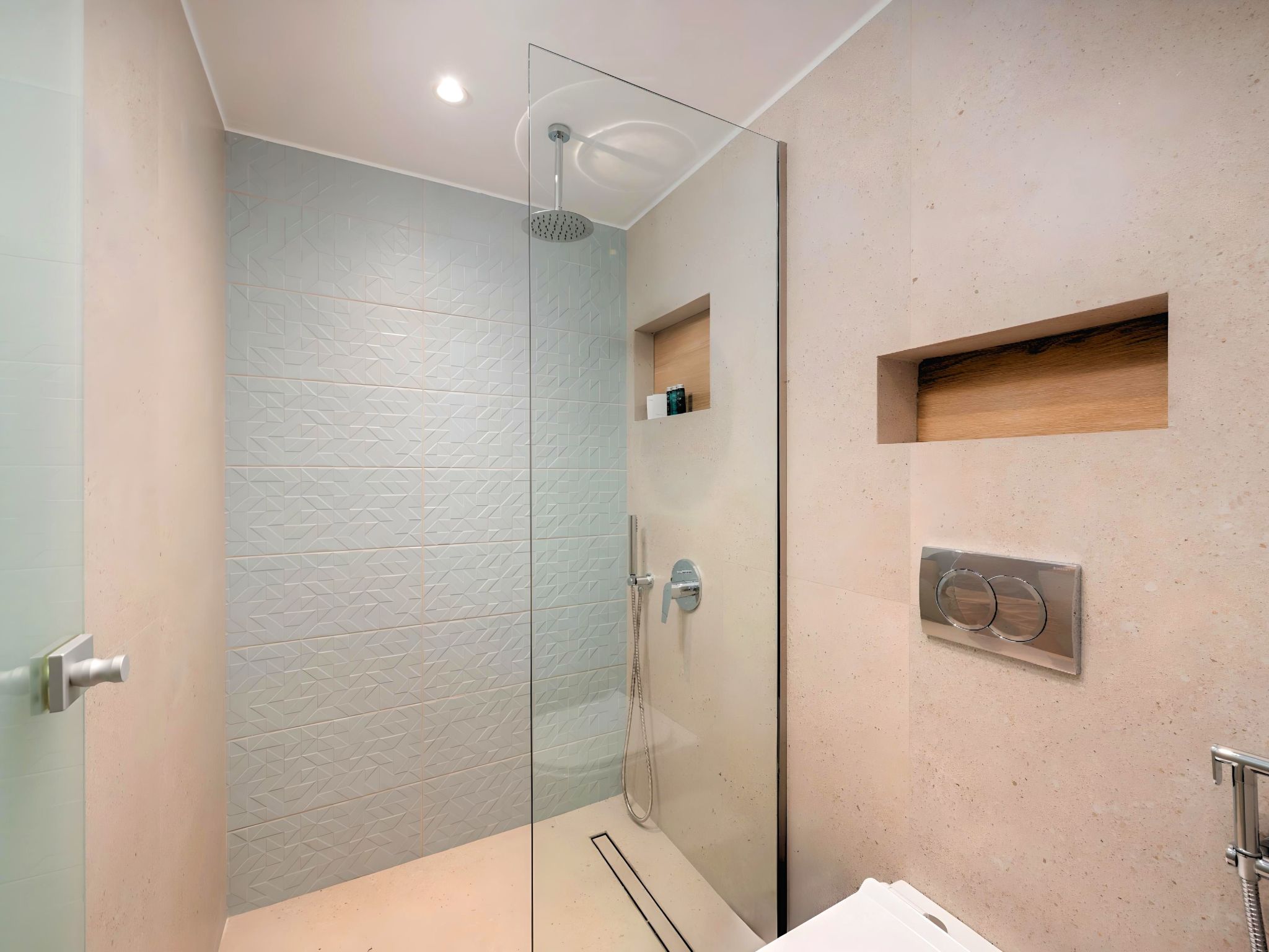 Hidden Gem Villa Pool und Jaccuzzi-Binnen