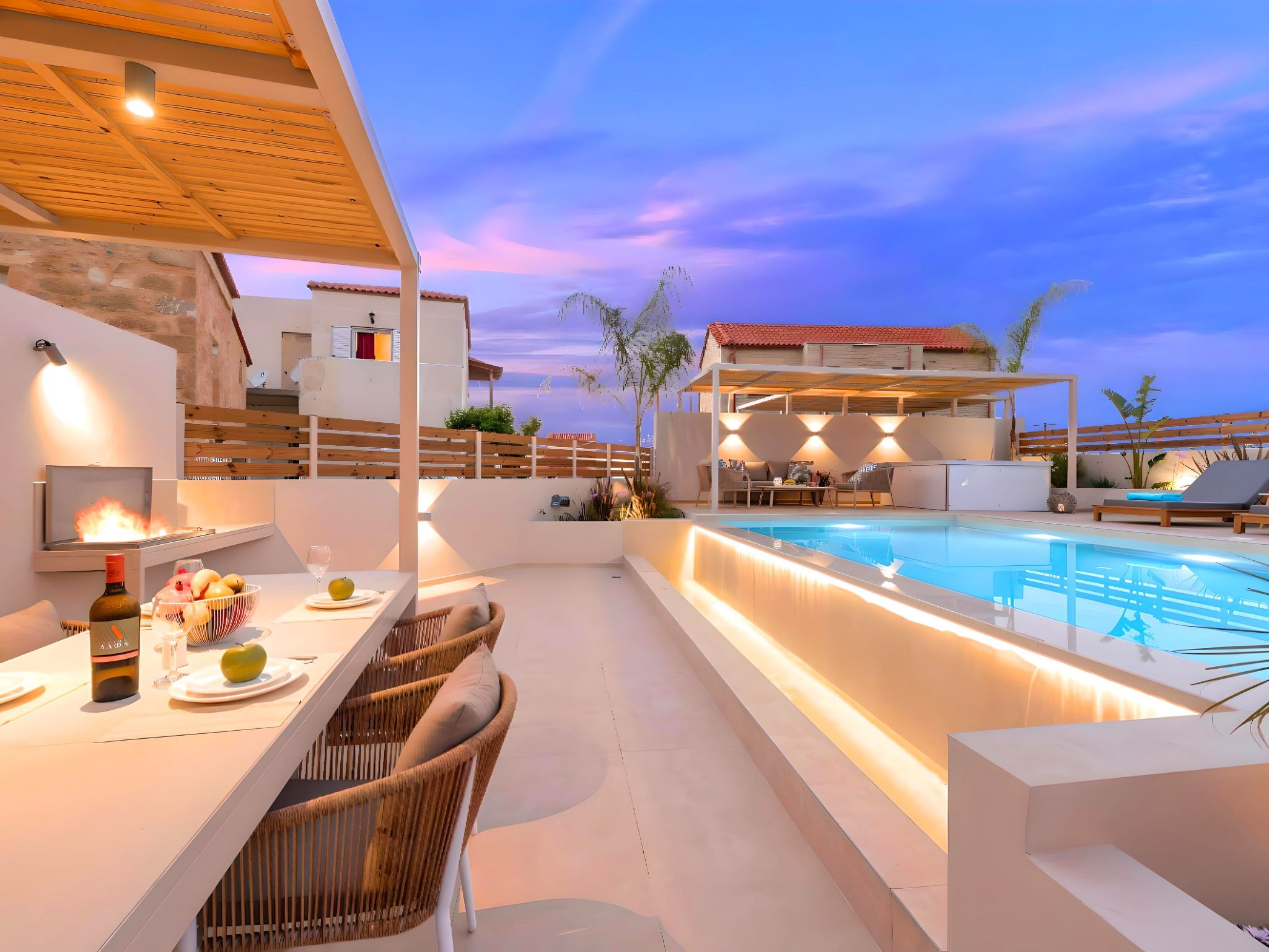 Hidden Gem Villa Pool und Jaccuzzi-Binnen