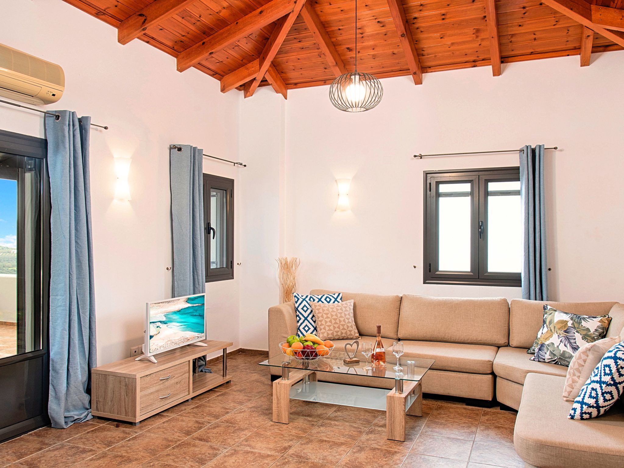 Du Lac Omega Villa Privater Pool-Binnen