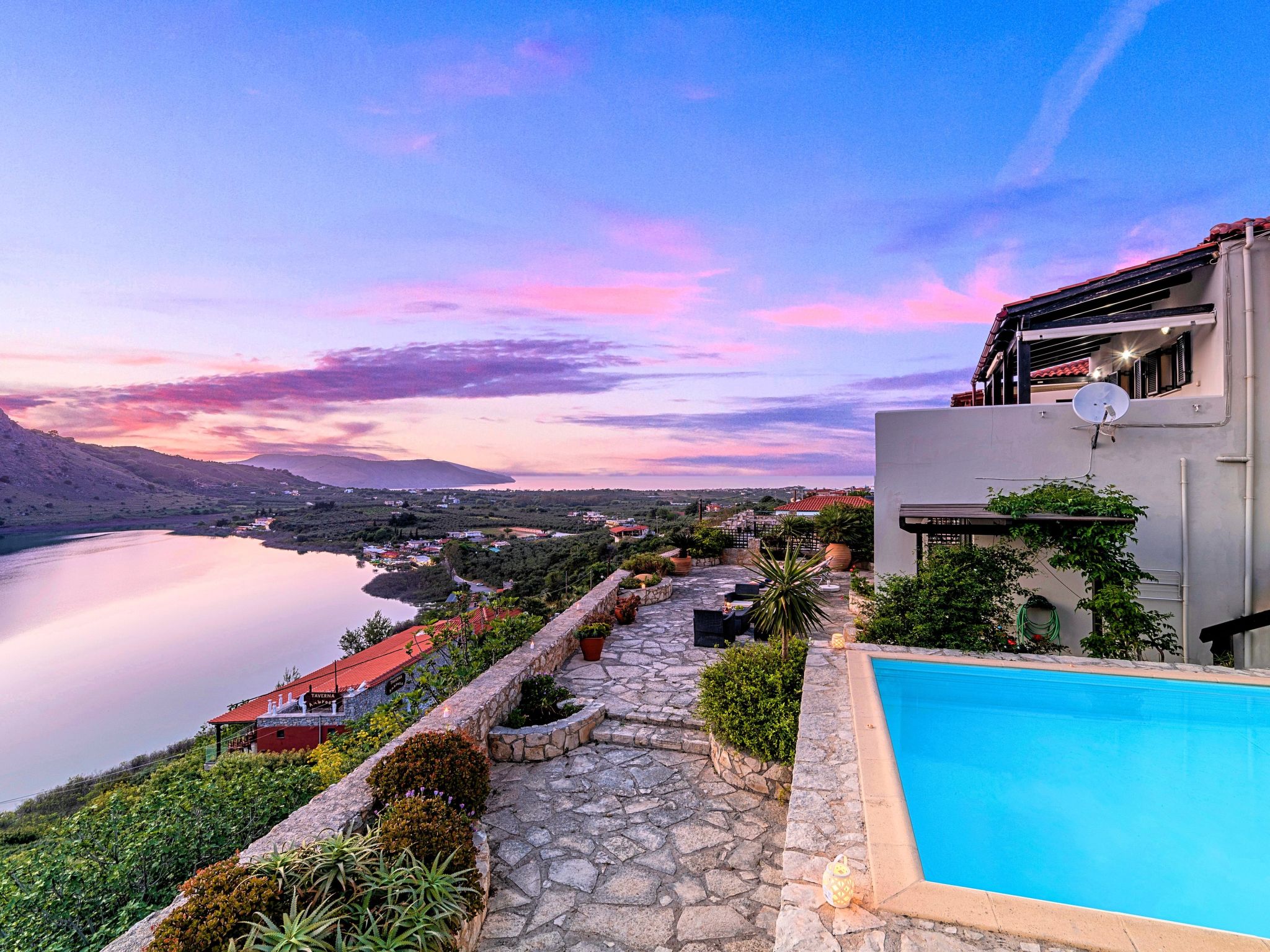 Du Lac Omega Villa Privater Pool