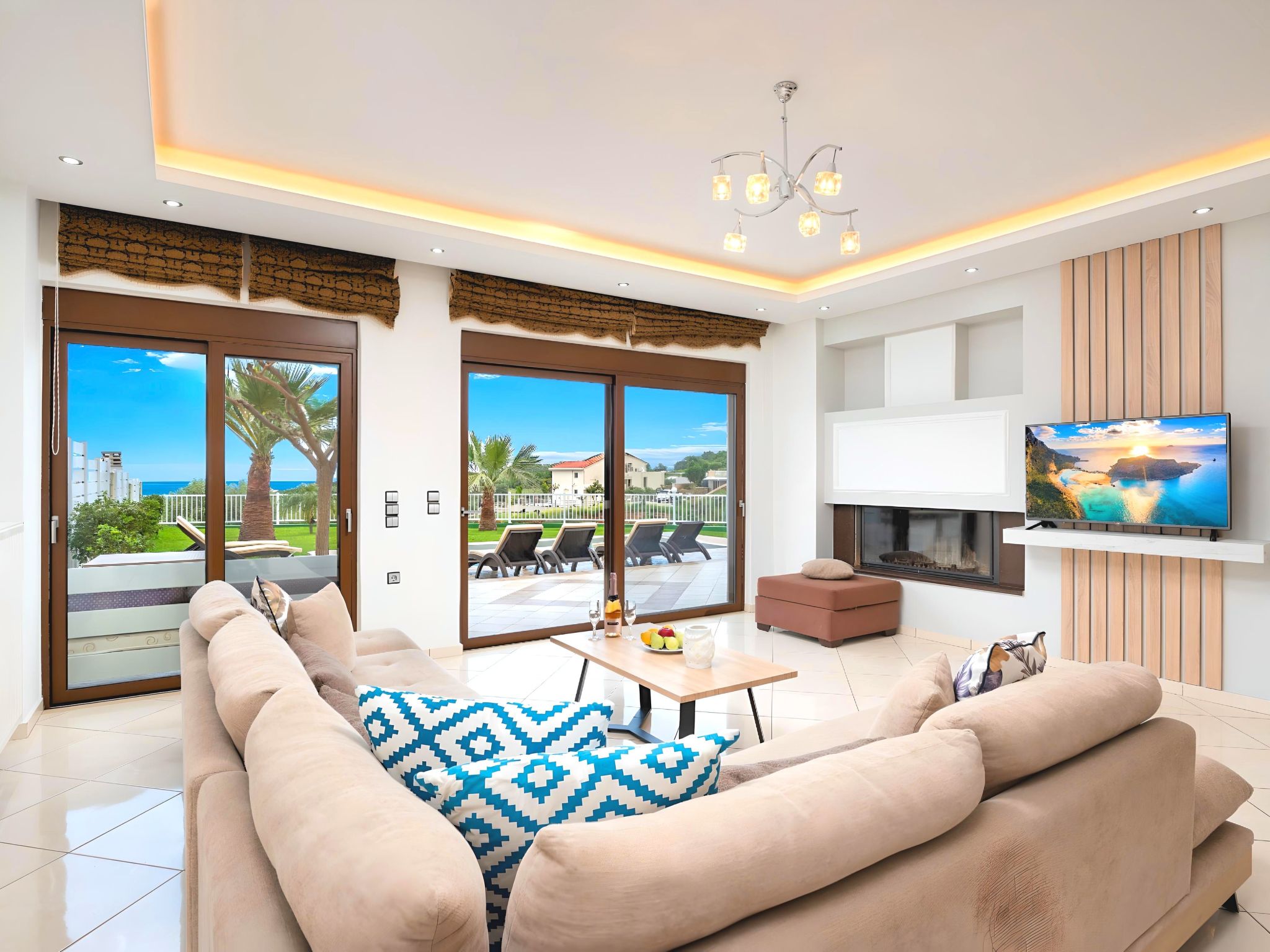 Sunlight Villa mit beheiztem Pool-Image-tags.info