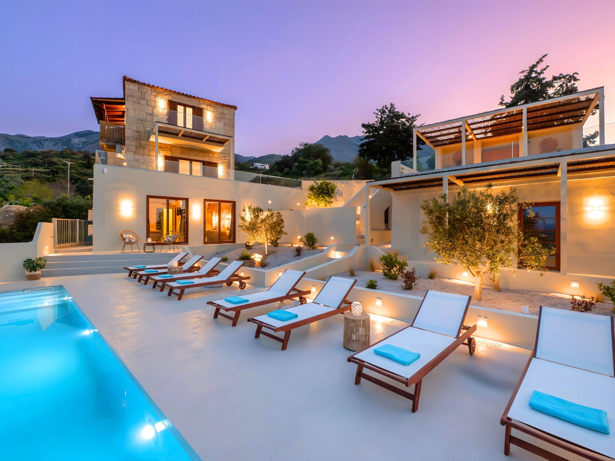 Soluna Villa Privater Pool-Binnen