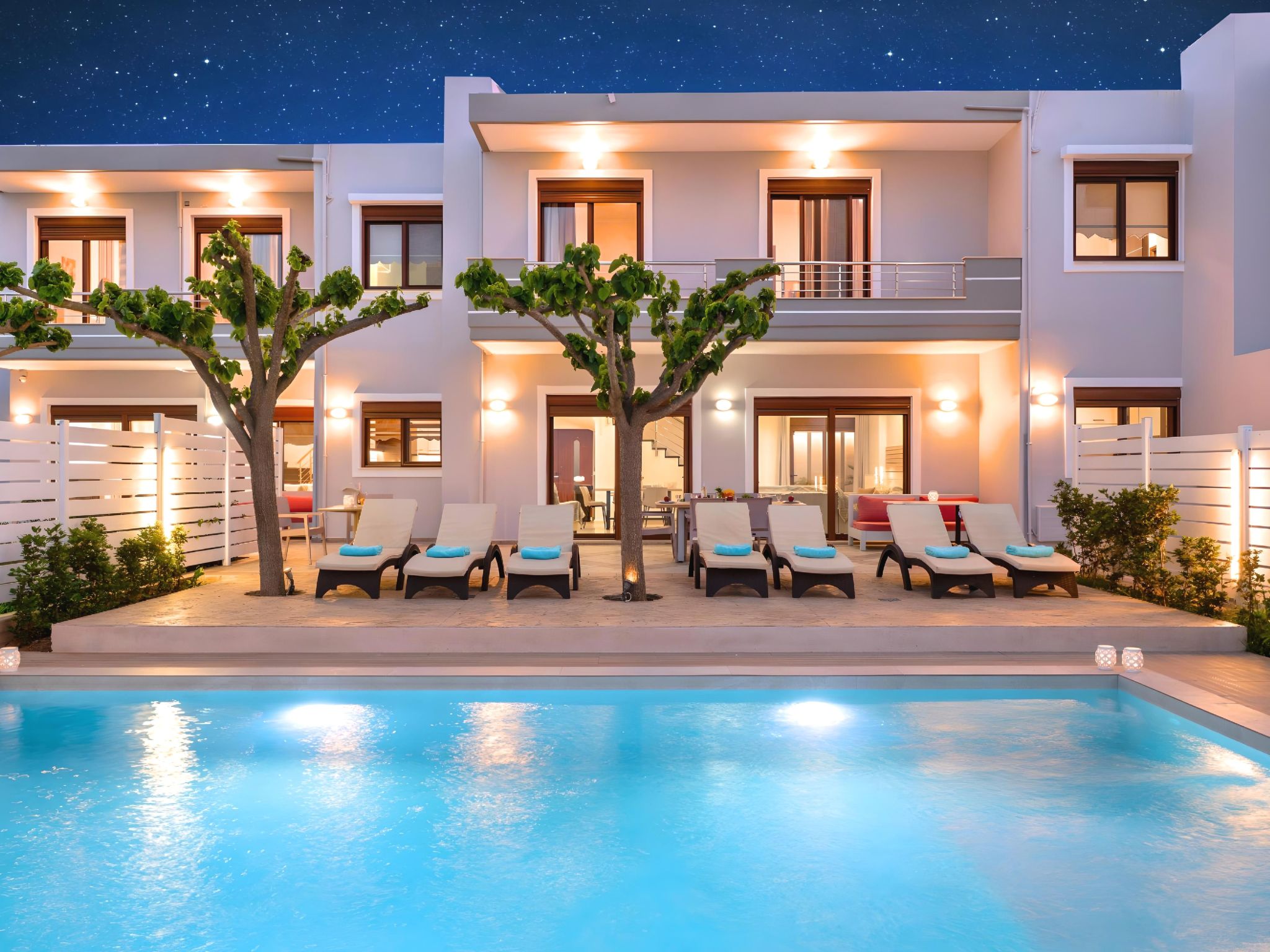 Sunlight Villa Beheizter Pool