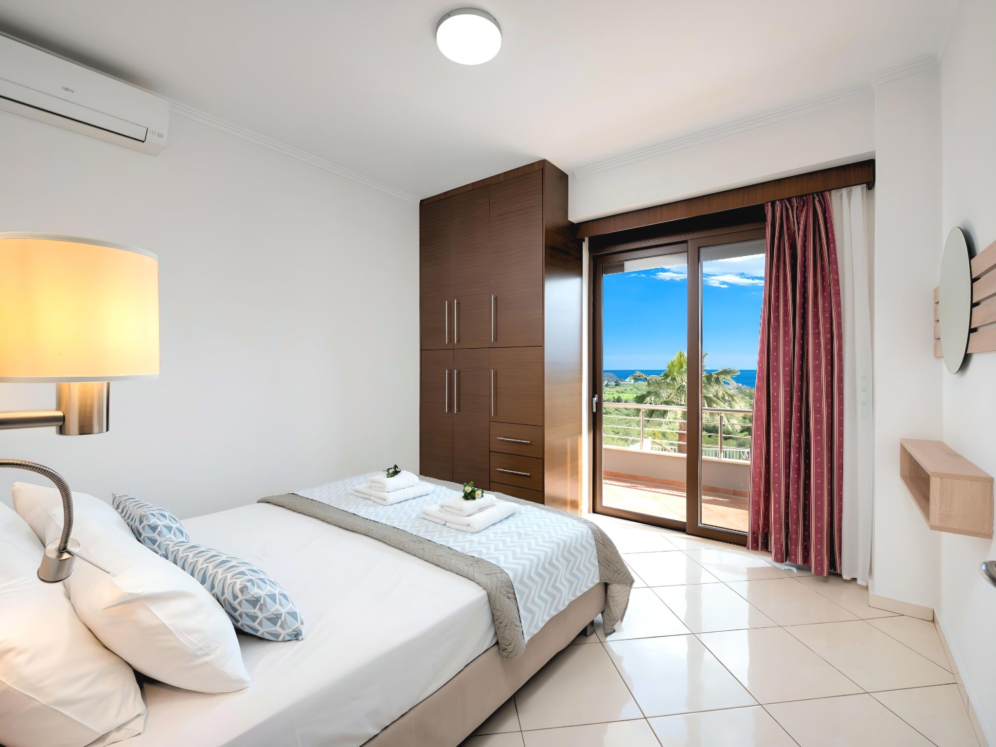 Sunlight Villa Beheizter Pool-Image-tags.info