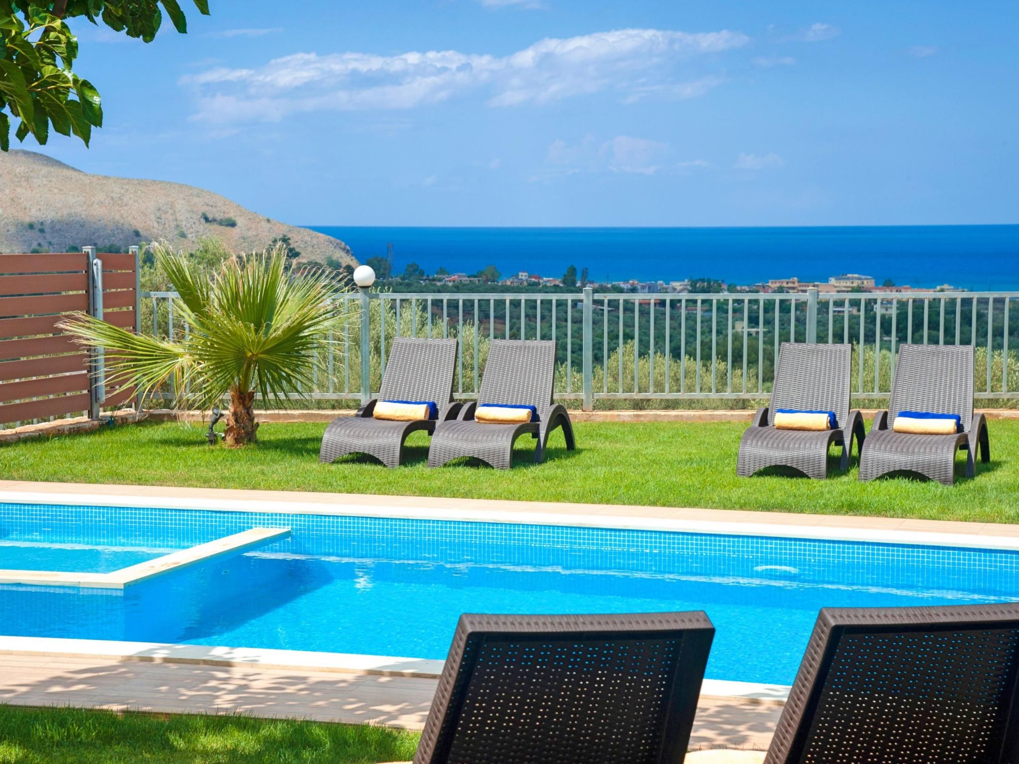 Sunlight Villa Beheizter Pool-Image-tags.info