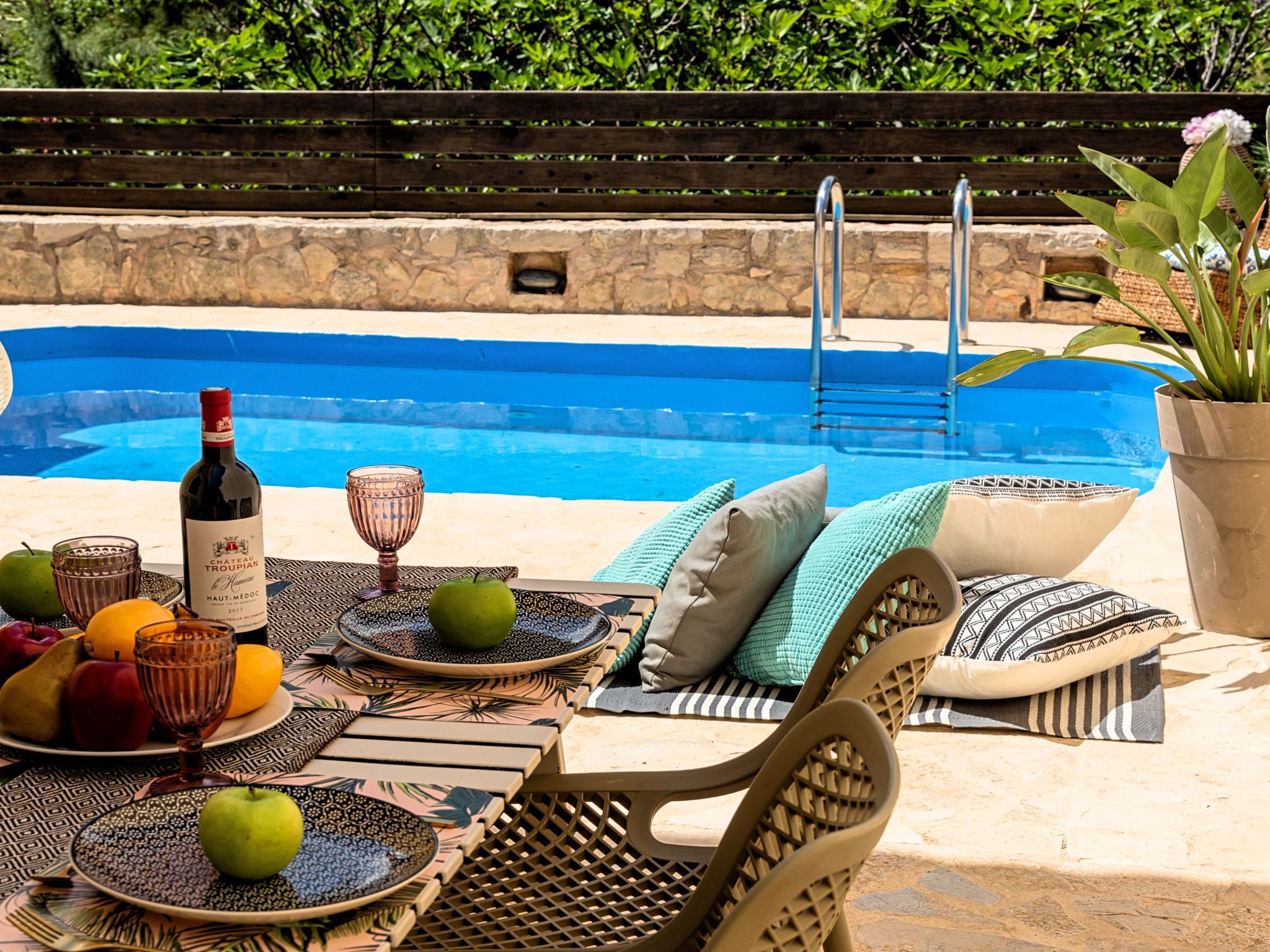 Apple Green Villa Privater Pool-Image-tags.info