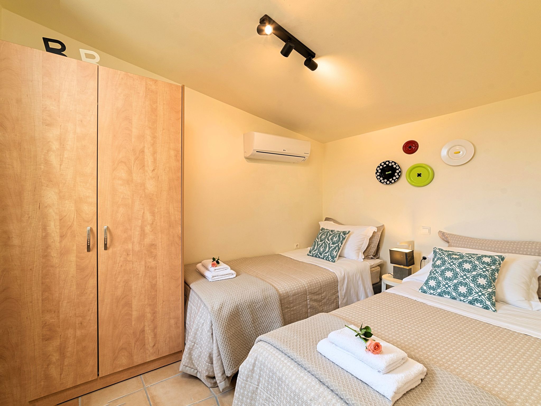 Apple Green Villa Privater Pool-Image-tags.info