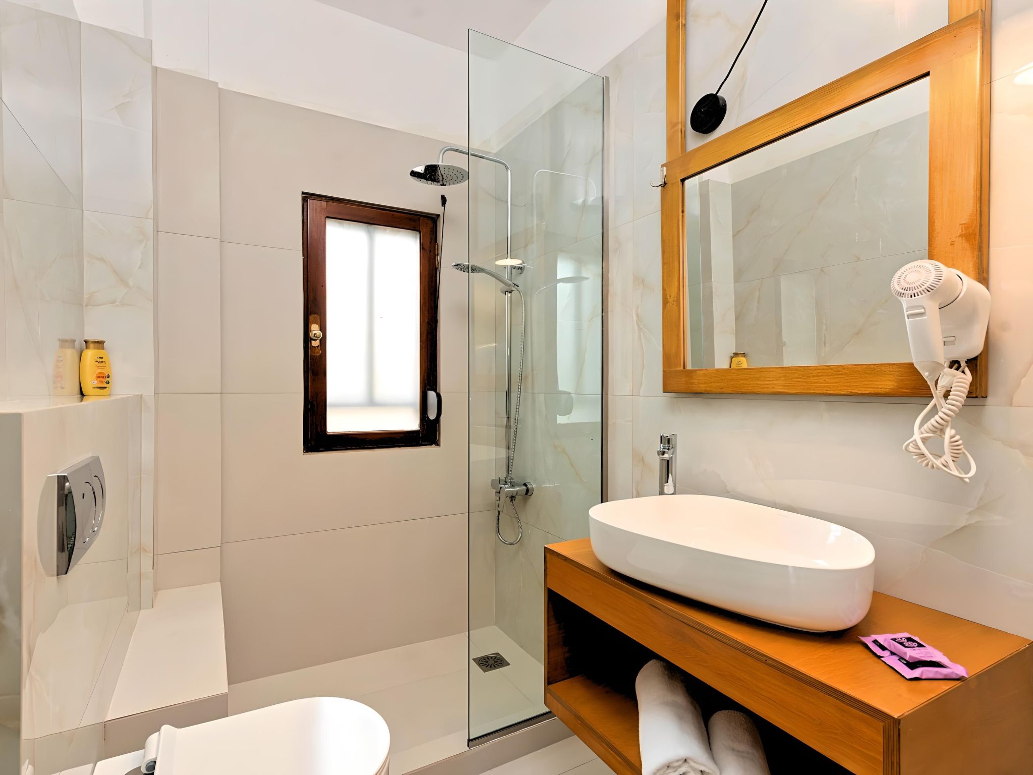 Für 31 Personen in Draia, Kreta (West-Kreta)-Image-tags.info