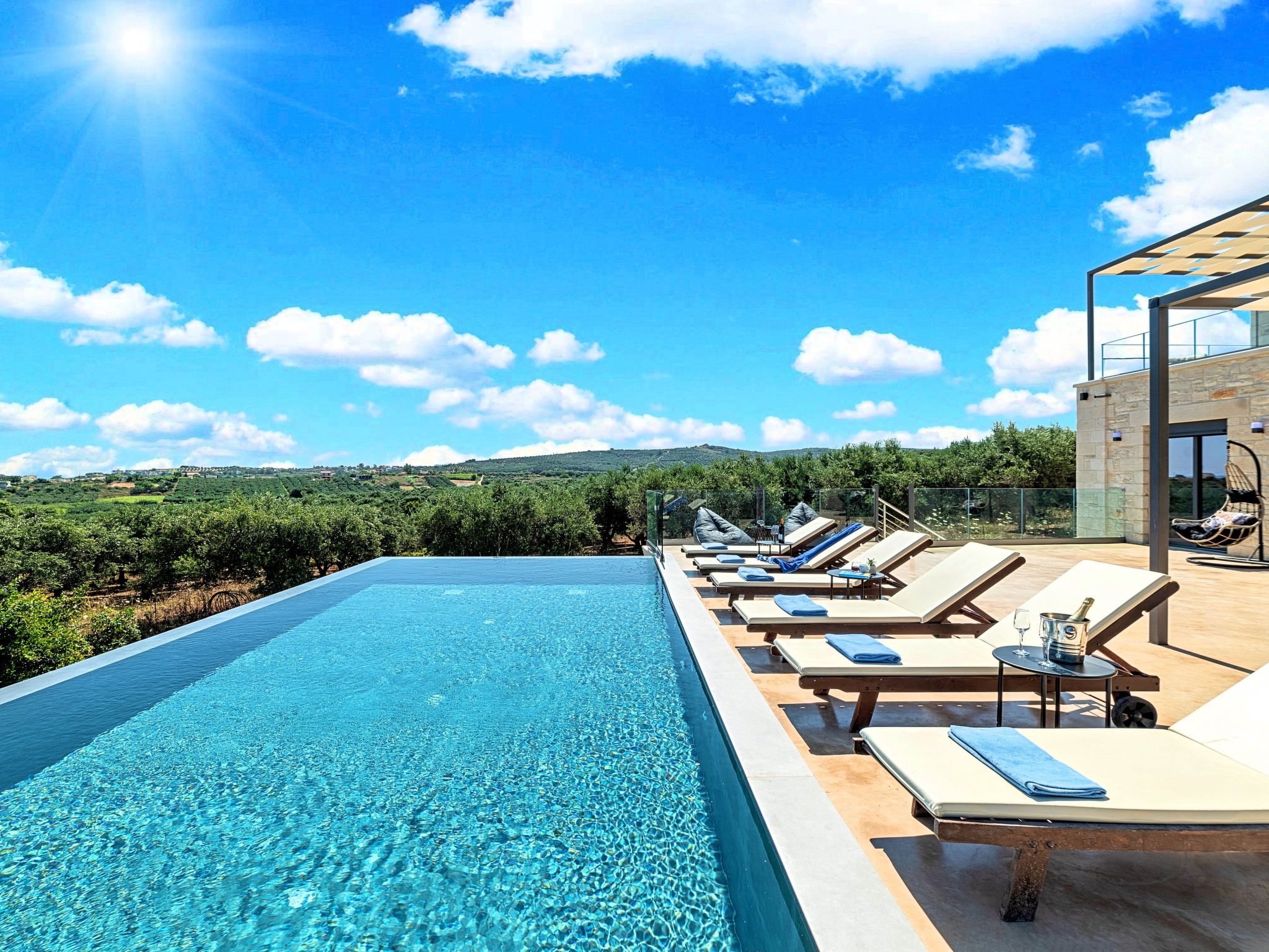 Für 10 Personen in Kournas, Kreta (West-Kreta)