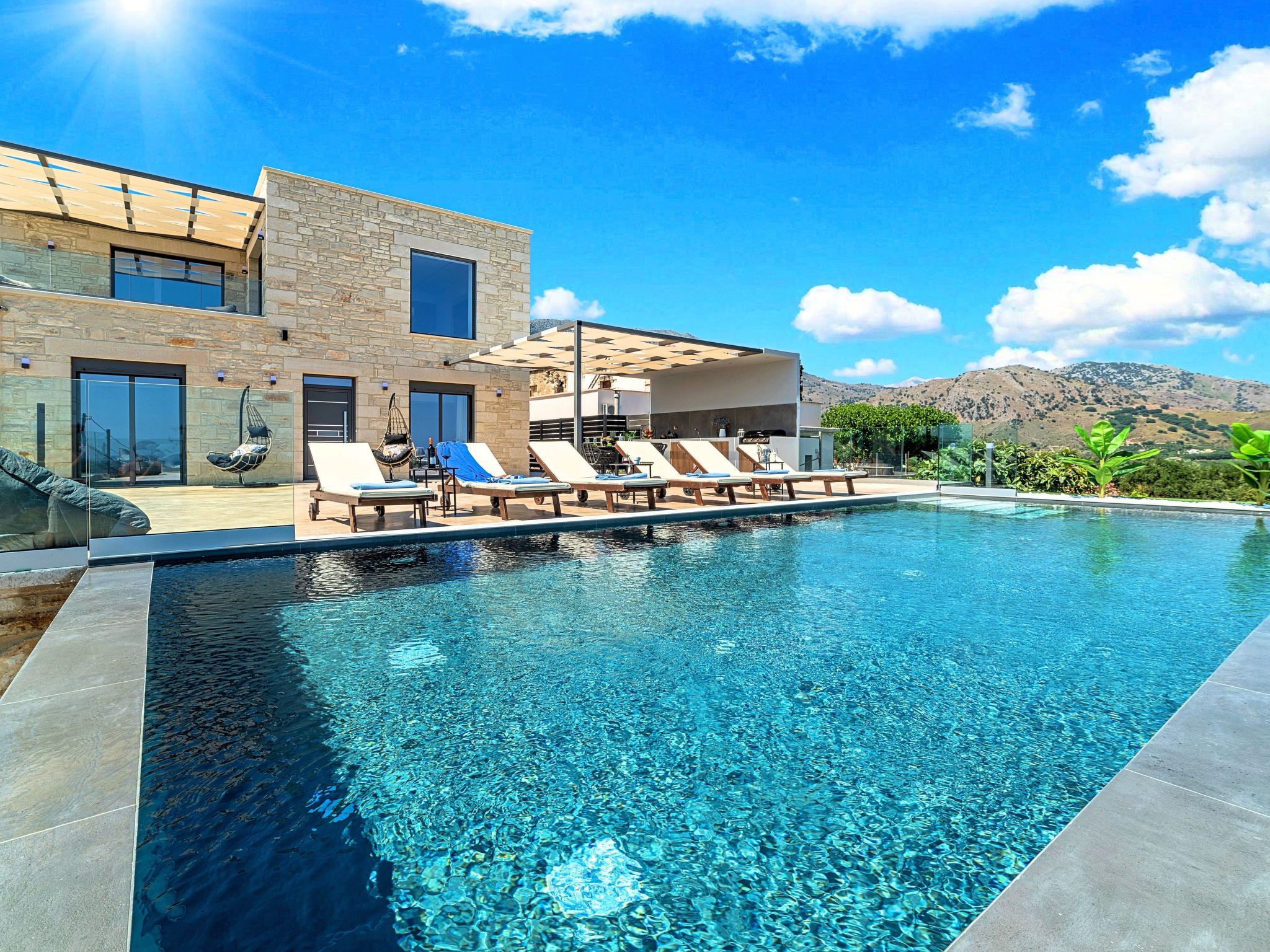 Für 10 Personen in Kournas, Kreta (West-Kreta)-Image-tags.info