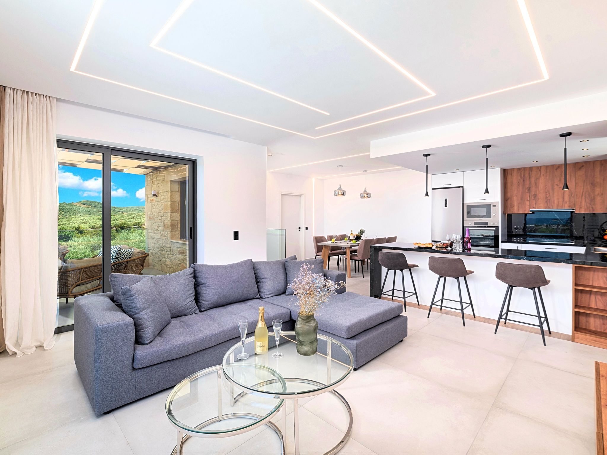 Für 10 Personen in Kournas, Kreta (West-Kreta)-Image-tags.info