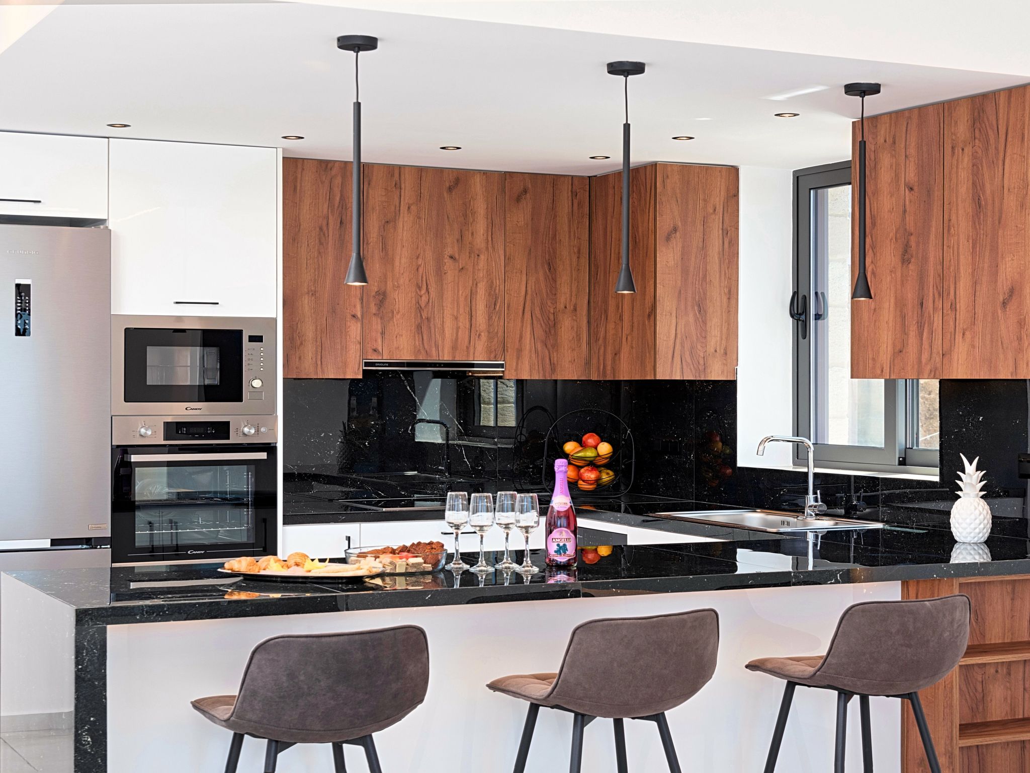 Für 10 Personen in Kournas, Kreta (West-Kreta)-Image-tags.info